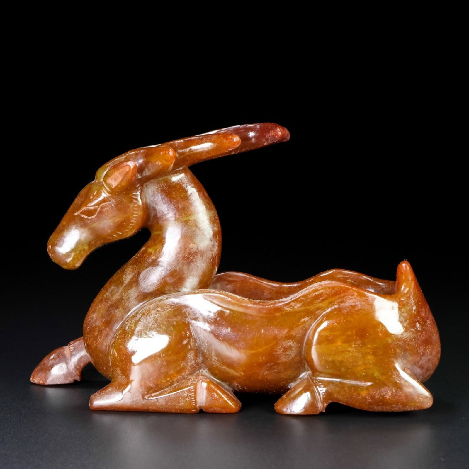 An Exquisite Archaic Jade Deer Brush Washer: An Exquisite Archaic Jade Deer Brush Washer,Ancient Time,China,Size:6.8inx4.3inx2.4in,Weight:784g 高古玉鹿笔洗,中国远古时期
