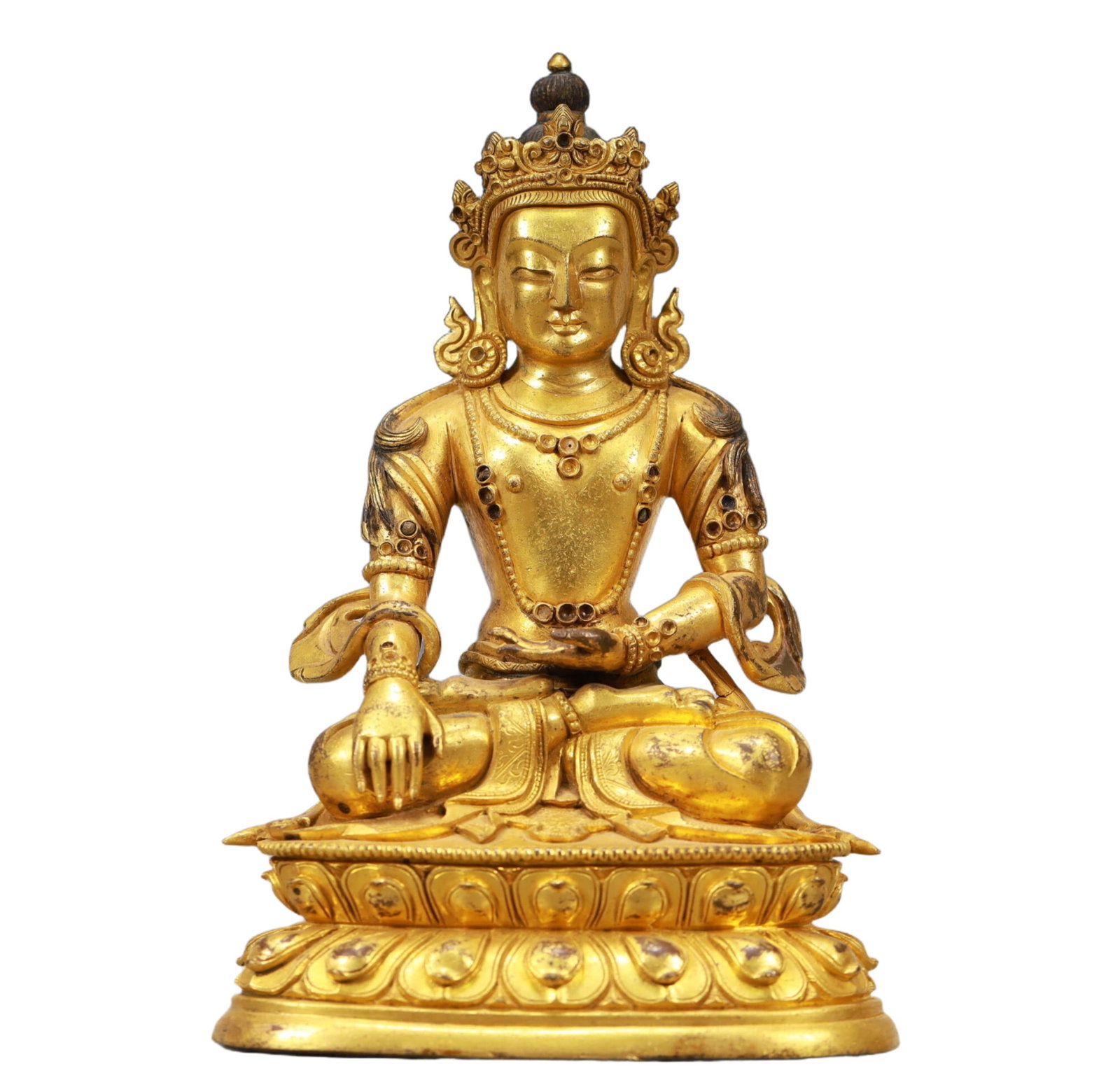 An Excellent Gilt-Bronze Figure Of Longevity Buddha: An Excellent Gilt-Bronze Figure Of Longevity Buddha. Seated on a base with a peaceful expression,body adorned with jewelry ornaments,topknot surmounted by a splendid diadem. Chinese Qing Dynasty. Size