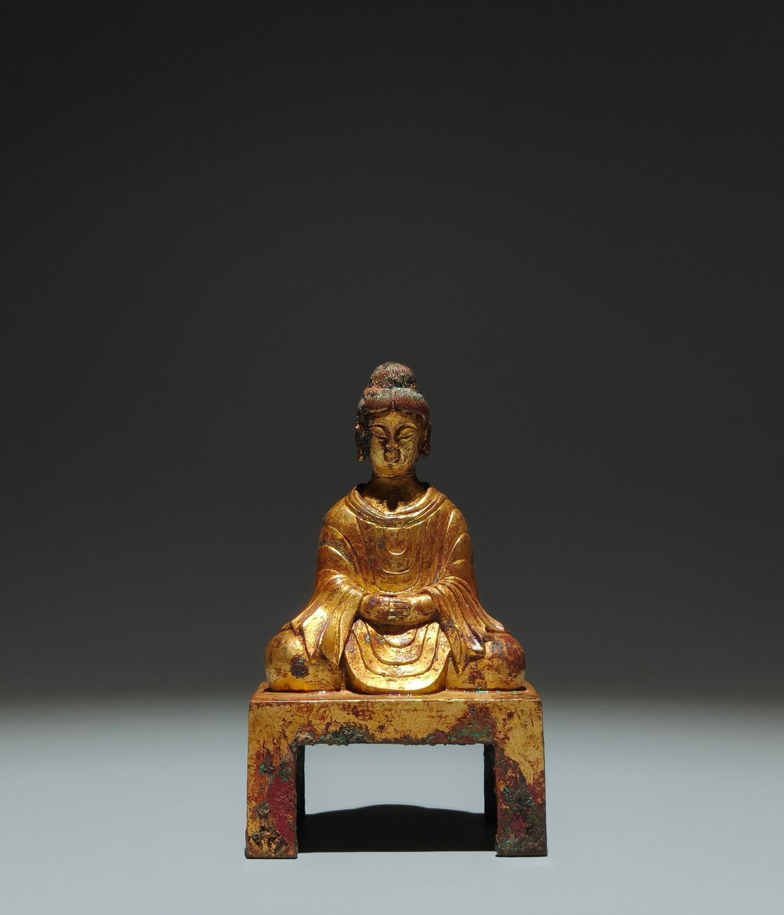 A Solemn Gilt Bronze Buddha Statue: A Solemn Gilt Bronze Buddha Statue,The Sixteen Kingdoms Period in China,Size:5.3inx3.1inx1.8in 铜鎏金佛像,中国十六国时期