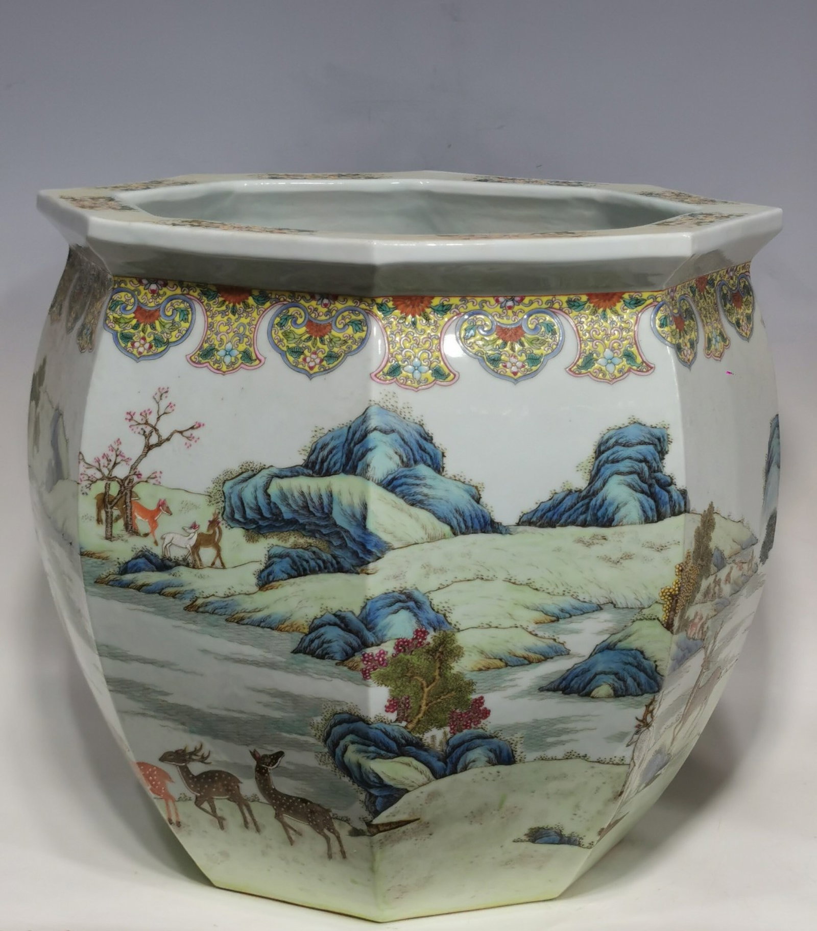 A Rare Famille-Rose Pine and Deer Pattern Vat: A Rare Famille-Rose Pine and Deer Pattern Vat,Qing Dynasty,China,Qianlong Six-character Mark,Size:14.4inx16.1in 粉彩松鹿纹缸,中国清代,ߙ