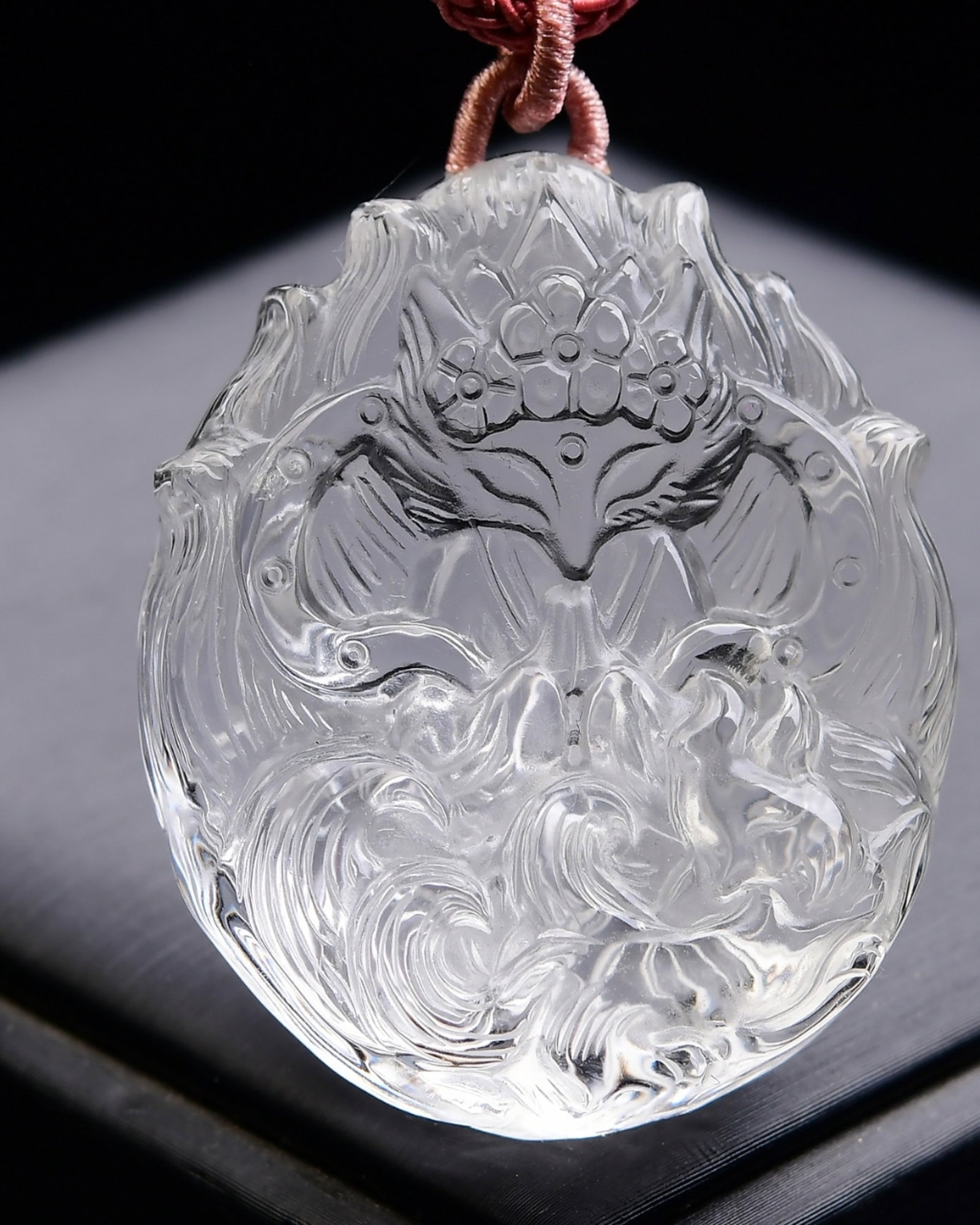 An Exquisite Crystal Nine-Tailed Fox Pendant: An Exquisite Crystal Nine-Tailed Fox Pendant,Size:47mmx39mmx18m,Weight:55.5g 水晶九尾狐吊坠