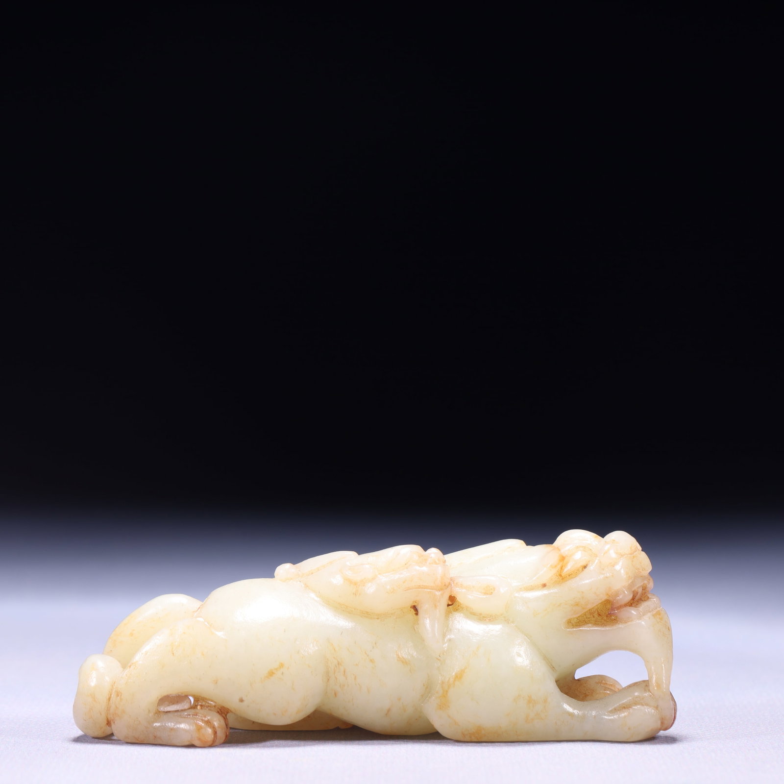 An Exquisite White Jade Beast Ornament: An Exquisite White Jade Beast Ornament,Qing Dynasty,China,Size:3.9inx1inx1.4in,Weight:148g 白玉兽摆件,中国清代