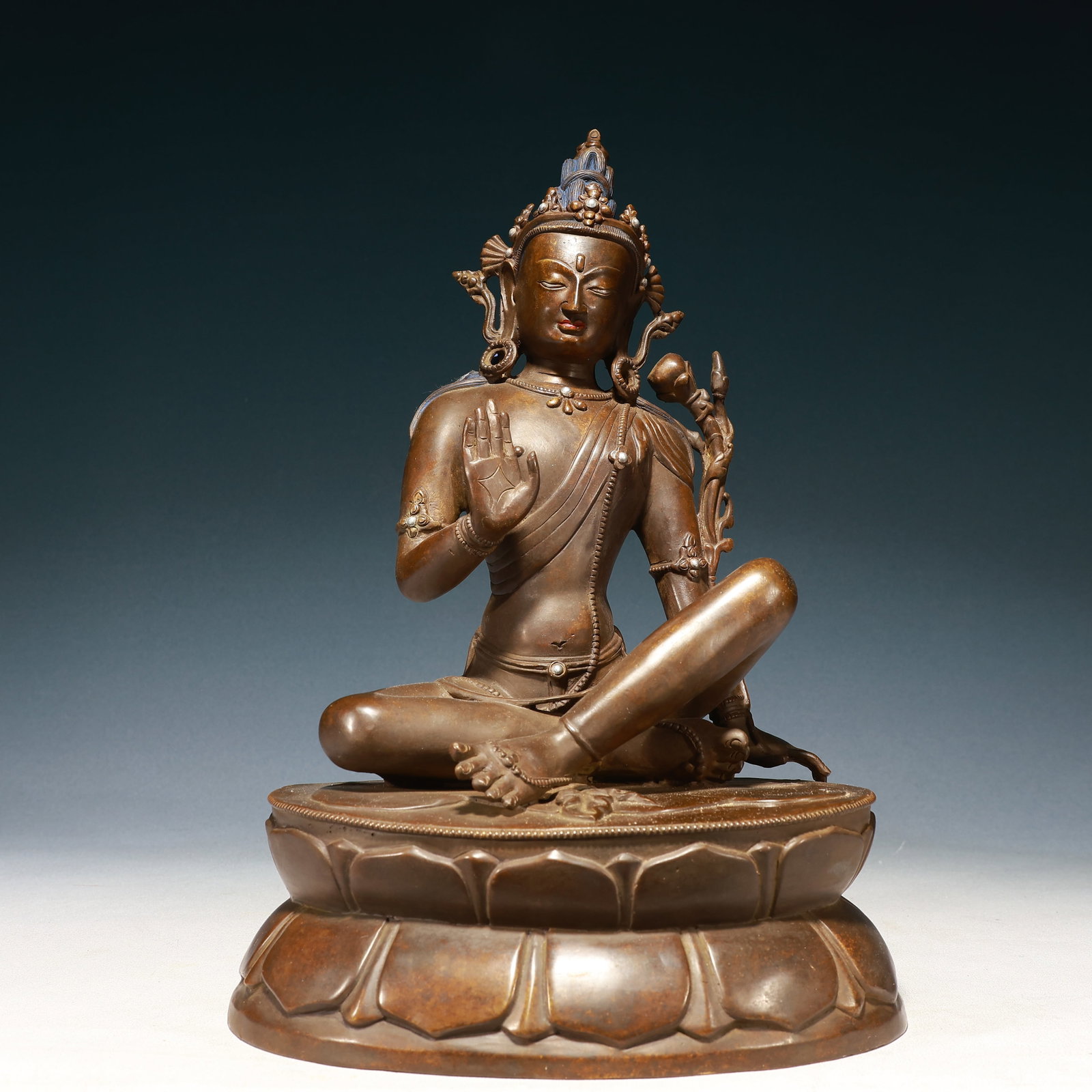 A Solemn Bronze Inlaid Silver Statue of Amitayus: A Solemn Bronze Inlaid Silver Statue of Amitayus,Qing Dynasty,China,Size:9.4inx8.3inx15in,Weight:8050g 铜嵌银无量寿佛像,中国清代