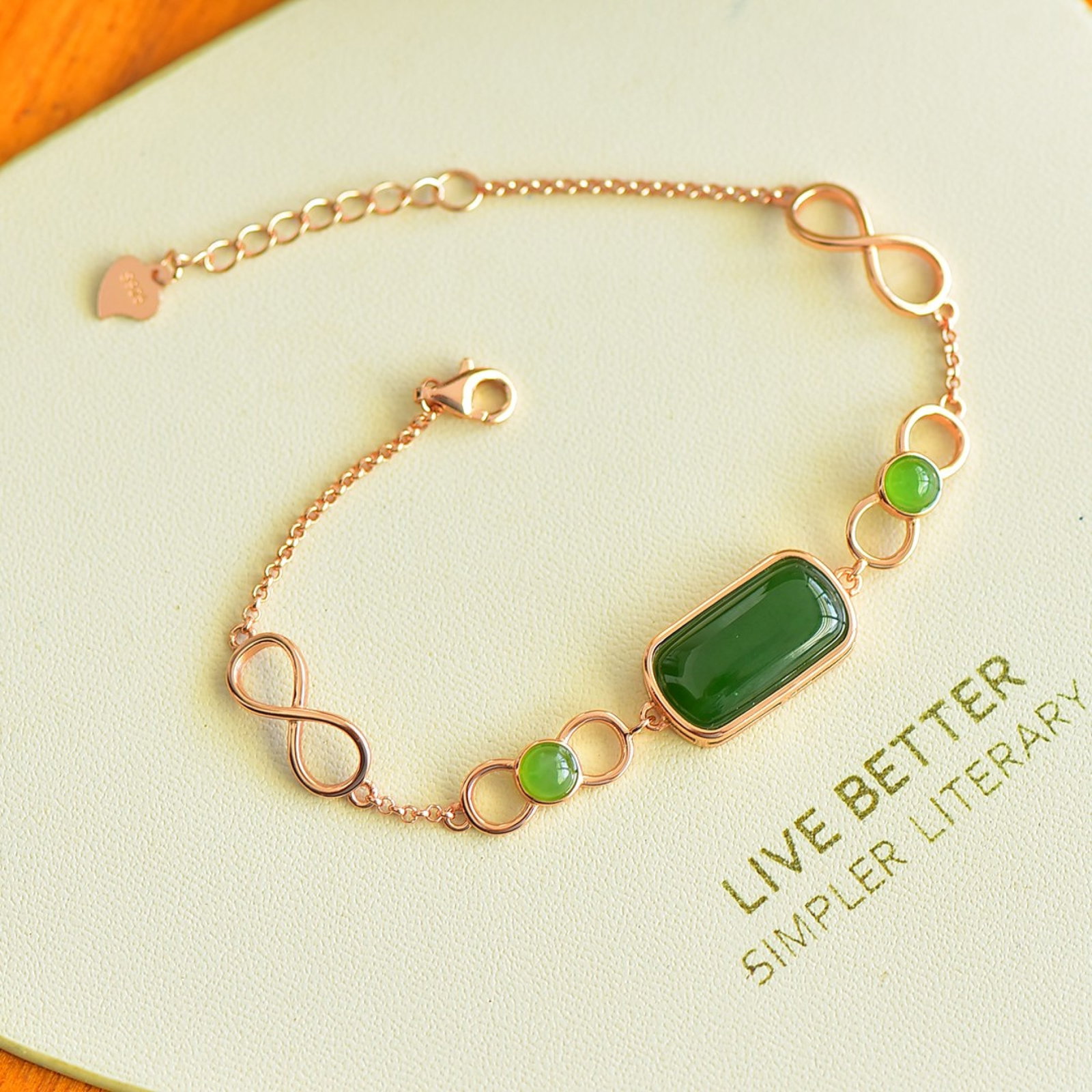 An Exquisite Sterling Silver-Gold Plated Inlaid Jasper Bracelets: An Exquisite Sterling Silver-Gold Plated Inlaid Jasper Bracelets,Size:8mmx16mm 纯银镀金镶碧玉手链