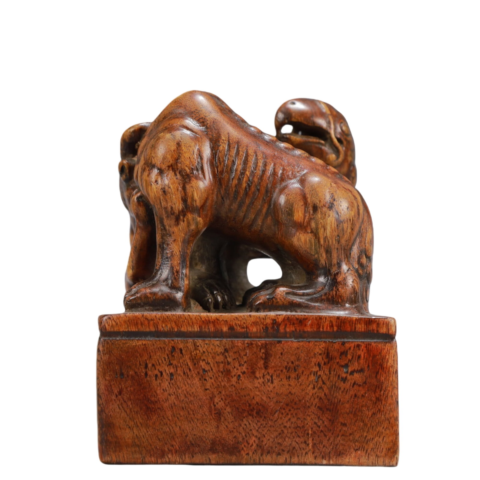 An Exquisite Sandalwood Auspicious Beast Seal: An Exquisite Sandalwood Auspicious Beast Seal,Qing Dynasty,China,Size:3.9inx3.9inx5.1in,Weight:300g 檀香木瑞兽印章,中国清代