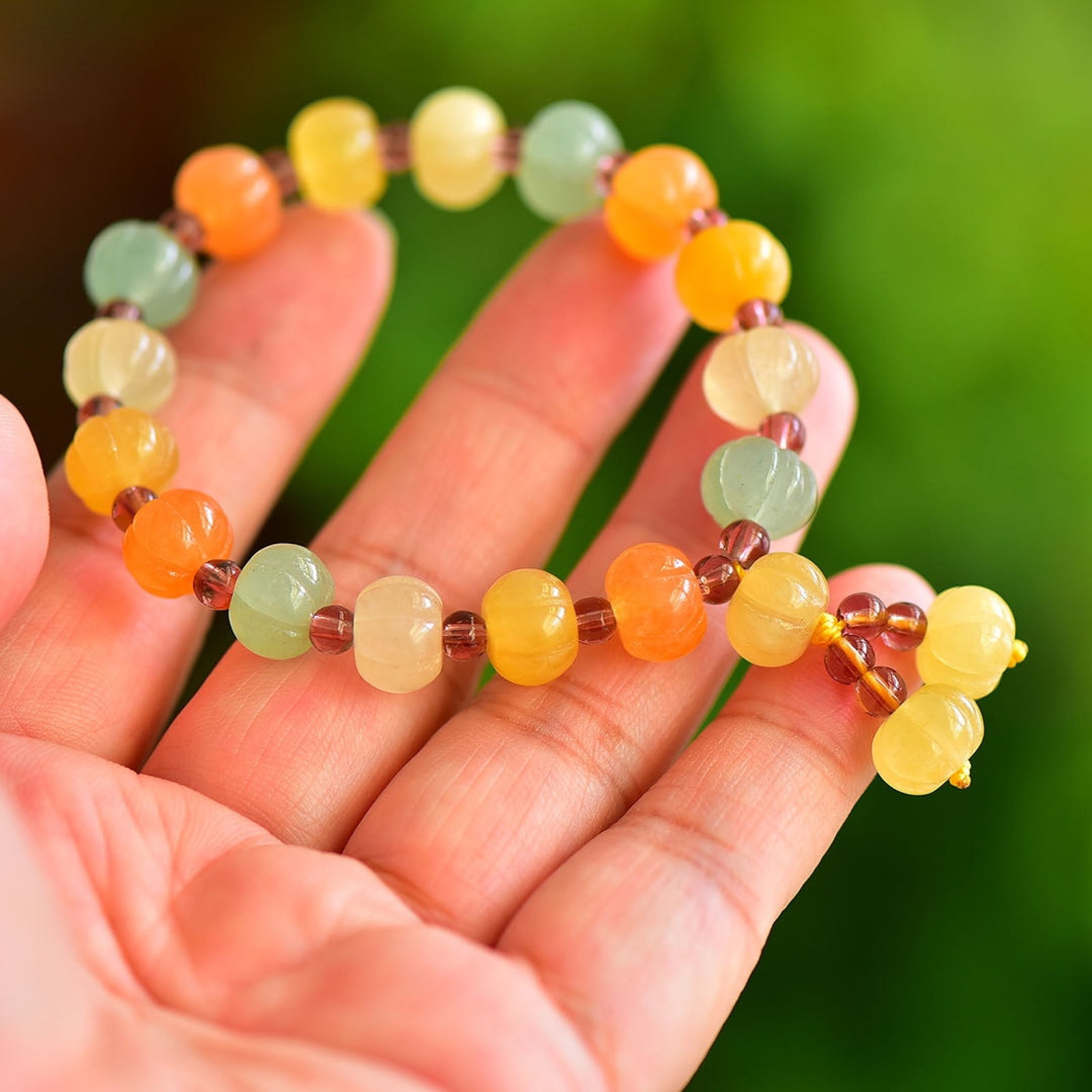 An Exquisite Multi-Gem Bracelets - 5