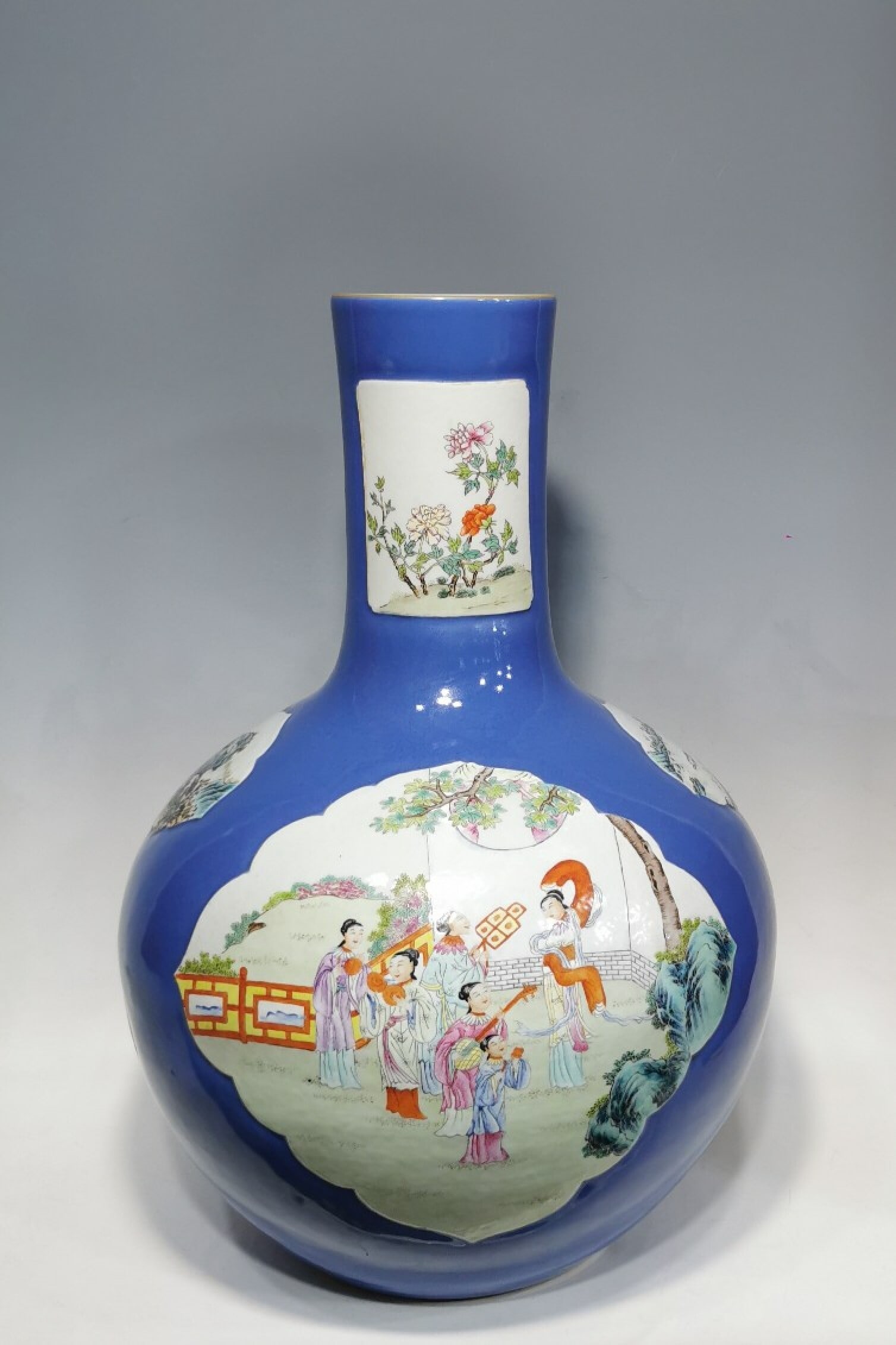 A Huge Blue Ground Famille-Rose Painted Gold Character and Story Pattern Vase,with poem: A Huge Blue Ground Famille-Rose Painted Gold Character and Story Pattern Vase,with poem,Qing Dynasty,China,Qianlong Six-character Mark,Size:22.3inx15.7in 蓝地粉彩描ດ