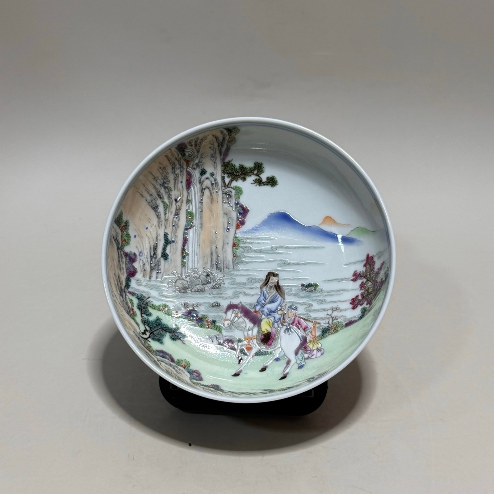 An Exquisite Famille-Rose Character and Story Pattern Plate (1 of 8)