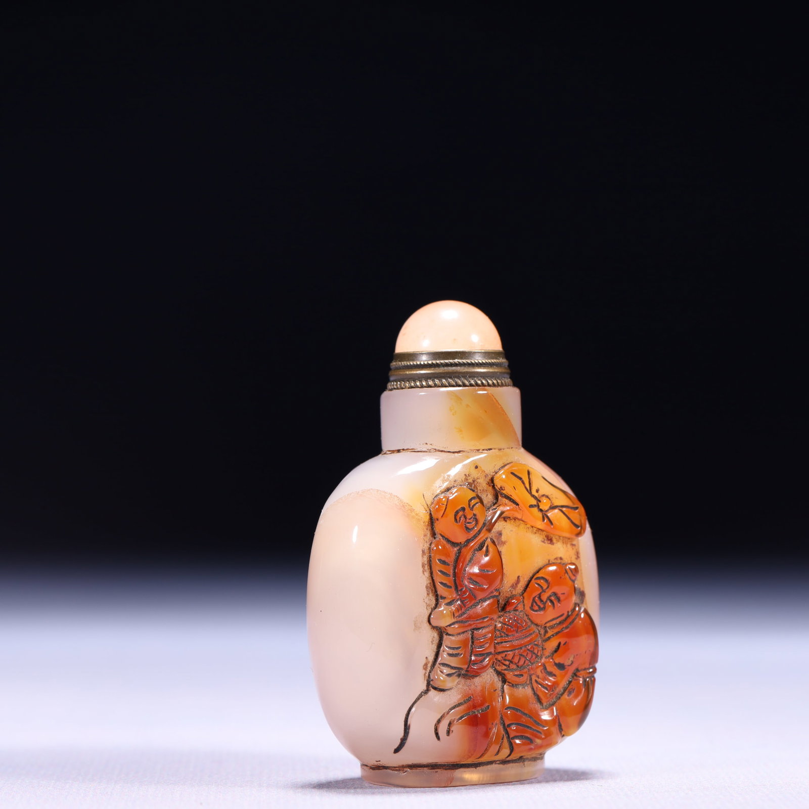 An Exquisite Agate Figure Pattern Snuff Bottle - 3