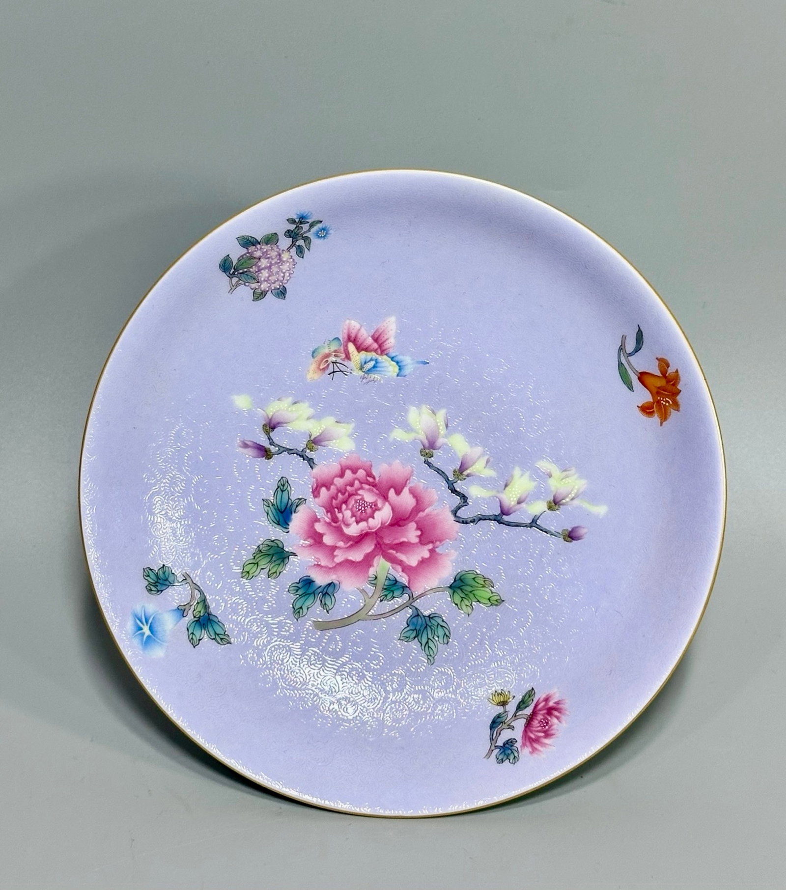 An Exquisite Enamel Painted Gold Flower and Butterfly Pattern Stem Plate: An Exquisite Enamel Painted Gold Flower and Butterfly Pattern Stem Plate,Qing Dynasty,China,Qianlong Four-character Mark,Size:3.1inx7in