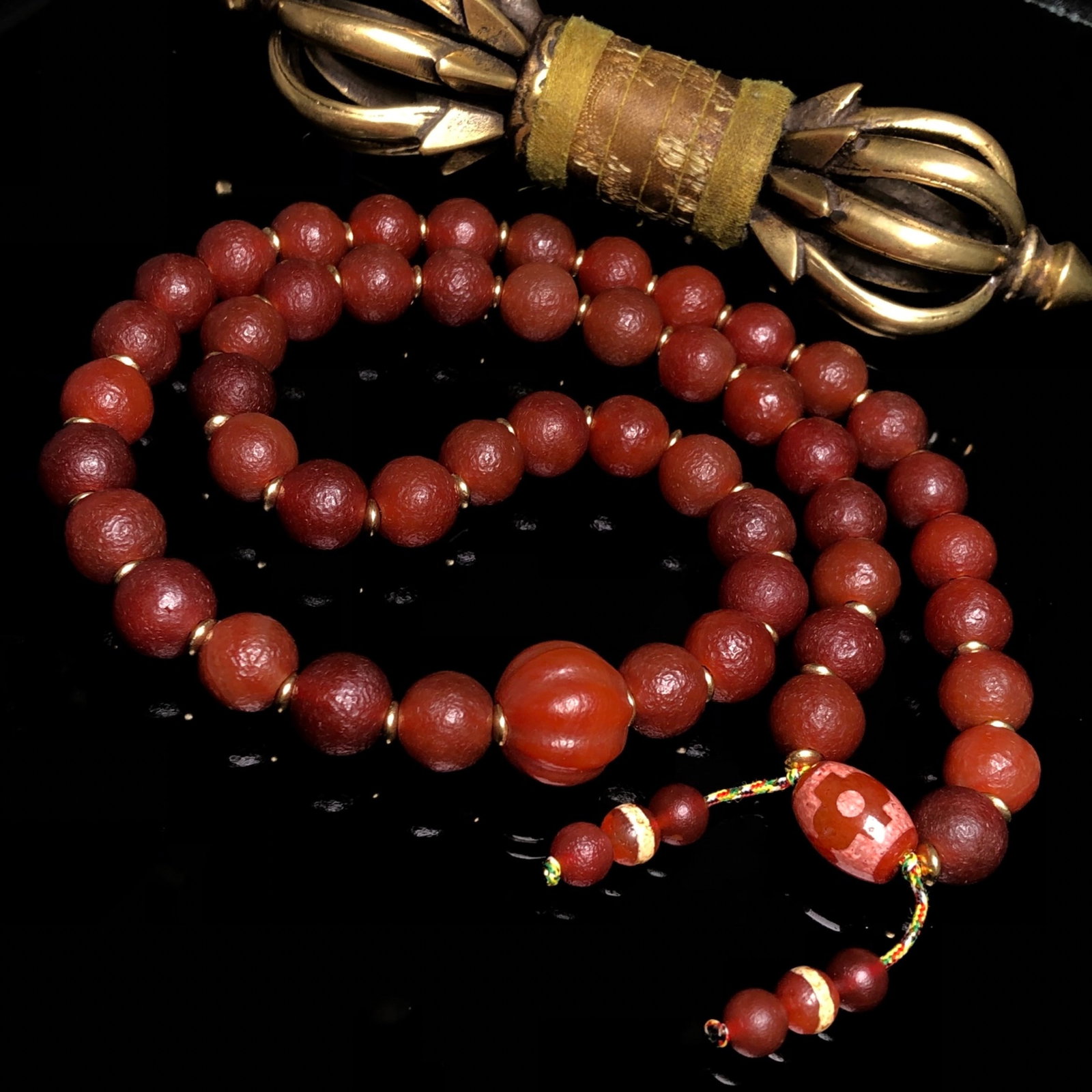 An Exquisite Agate Pendant: An Exquisite Agate Pendant,Size:0.5in*50 玛瑙挂件