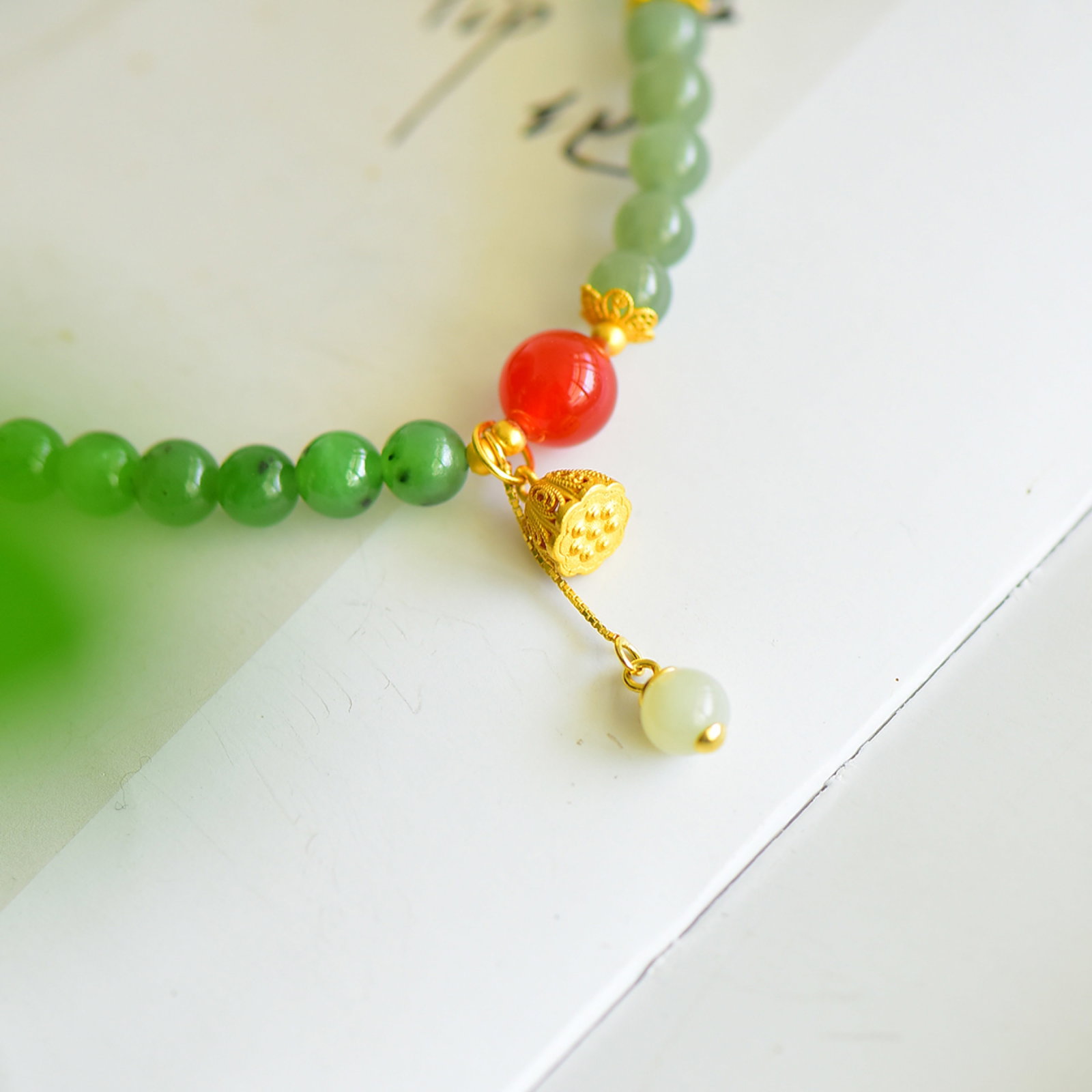 An Exquisite Jasper Bracelets - 2