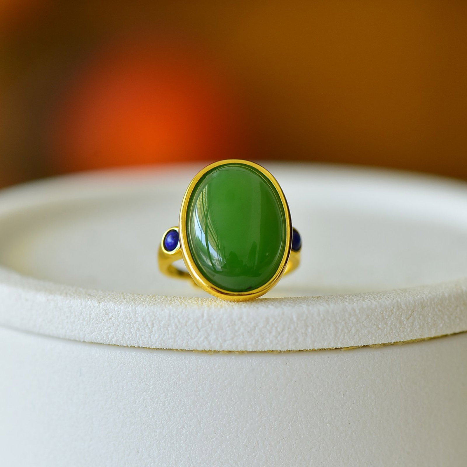 An Exquisite Sterling Silver-Gold Plated Inlaid Jasper Ring: An Exquisite Sterling Silver-Gold Plated Inlaid Jasper Ring,Size:0.5inx0.7in 纯银镀金镶碧玉戒指