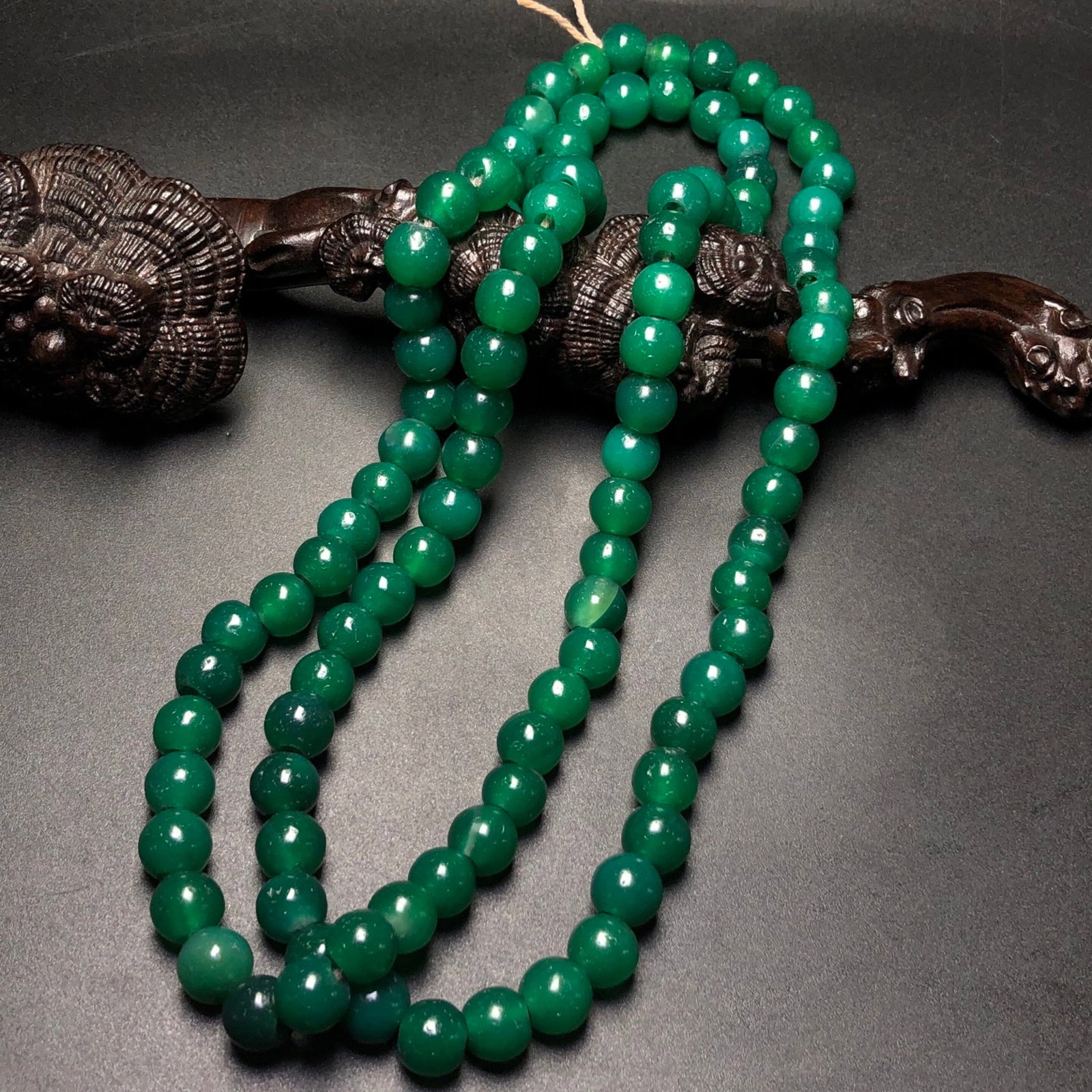 An Exquisite Agate Pendant: An Exquisite Agate Pendant,Size:0.4in*108 玛瑙挂件