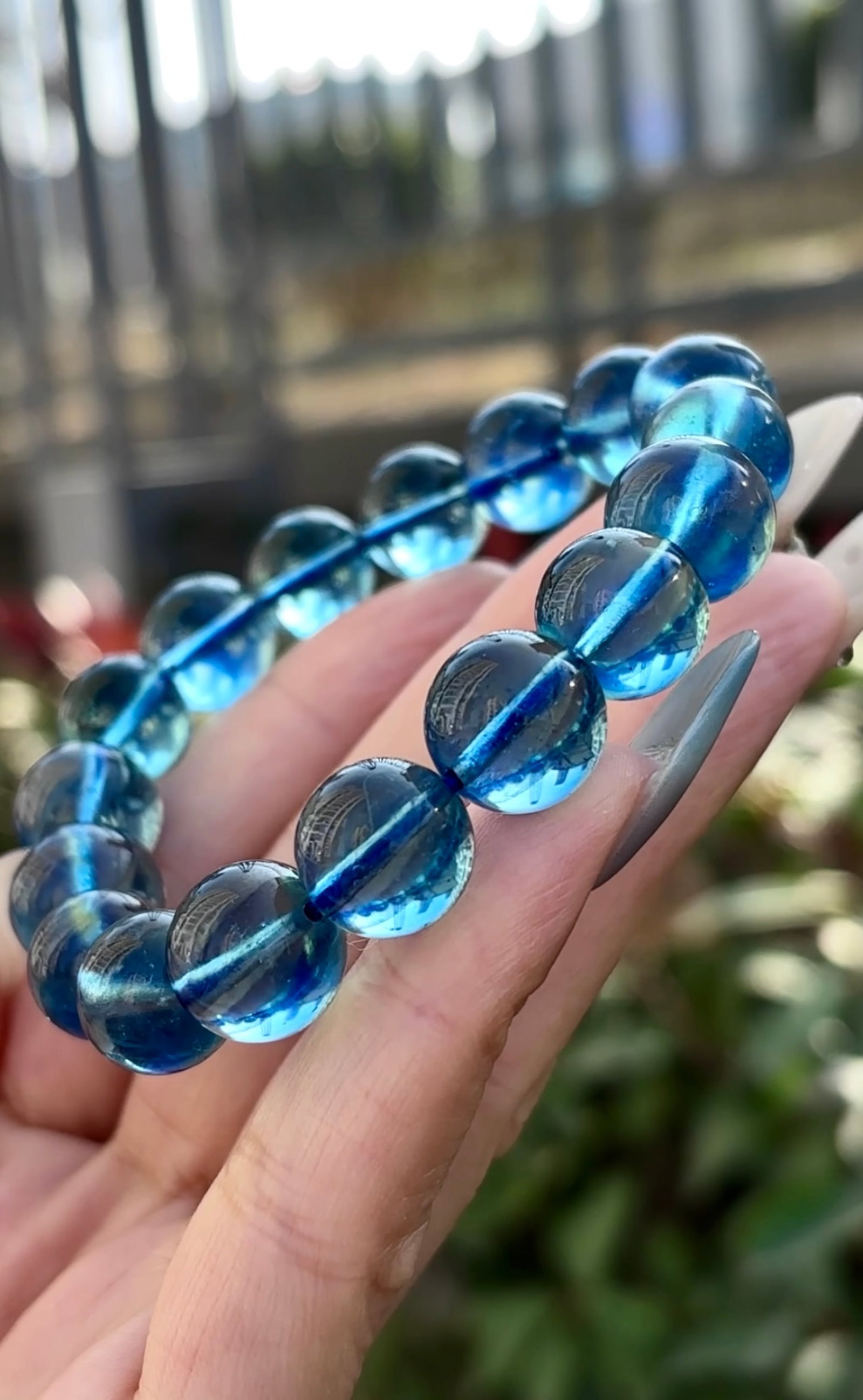 An Exquisite Aquamarine Bracelet: An Exquisite Aquamarine Bracelet,Size:0.5in,Weight:46.8g 海蓝宝手串