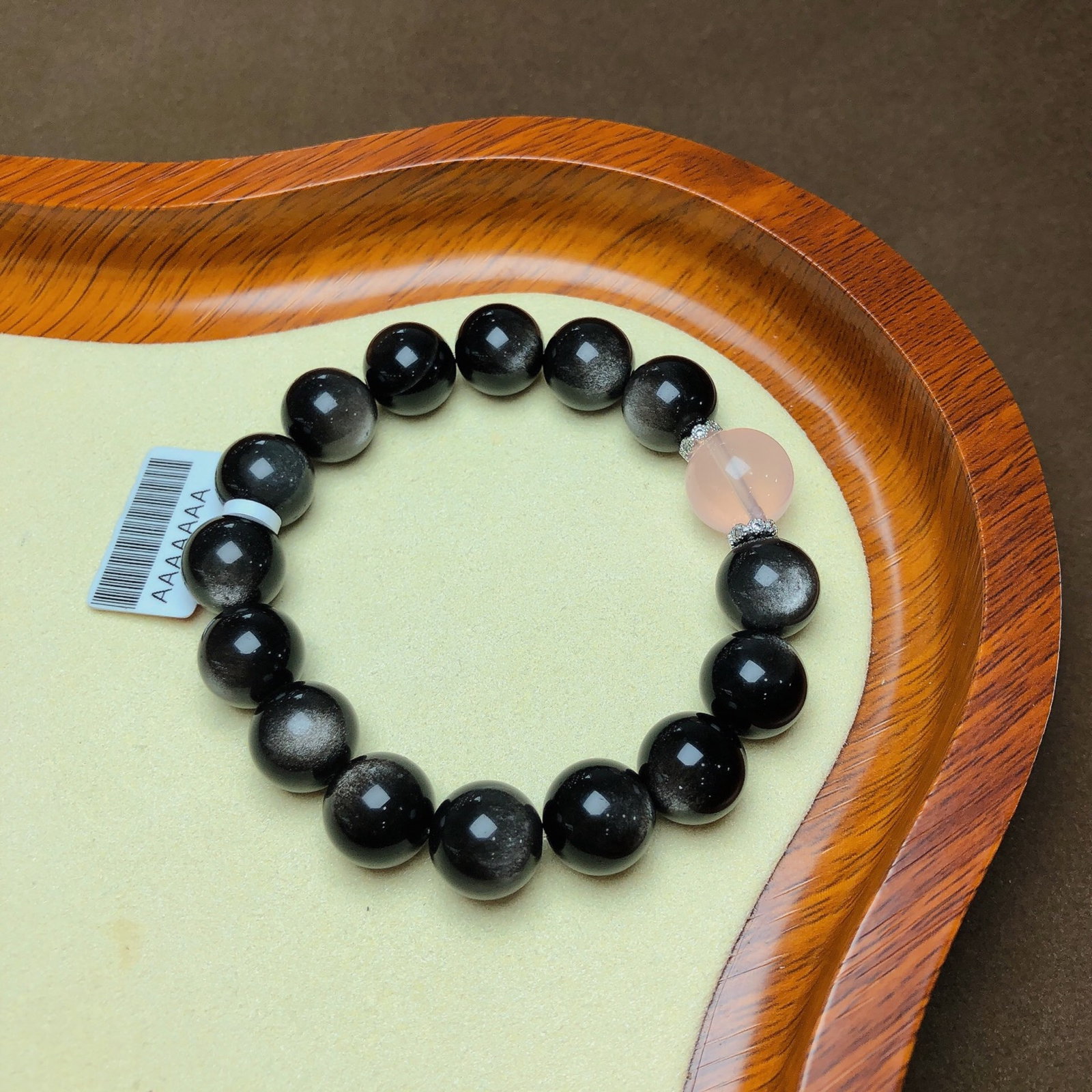 An Exquisite Crystal Bracelet: An Exquisite Crystal Bracelet,Size:0.5in,0.5in,Weight:41g 水晶手串