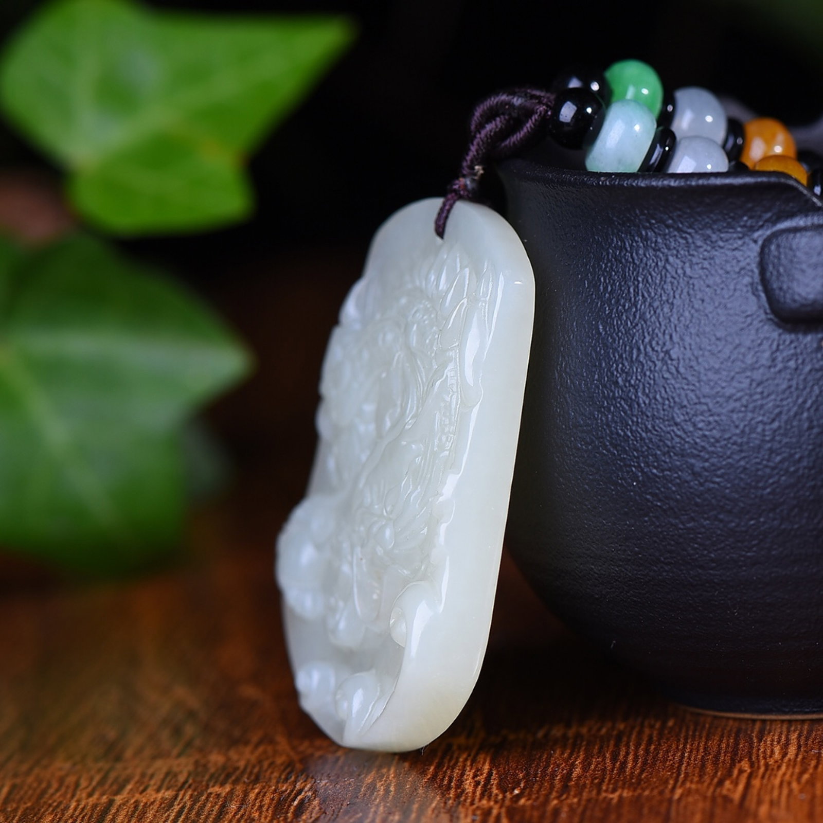An Exquisite White Jade Dragon Pattern Pendant - 3