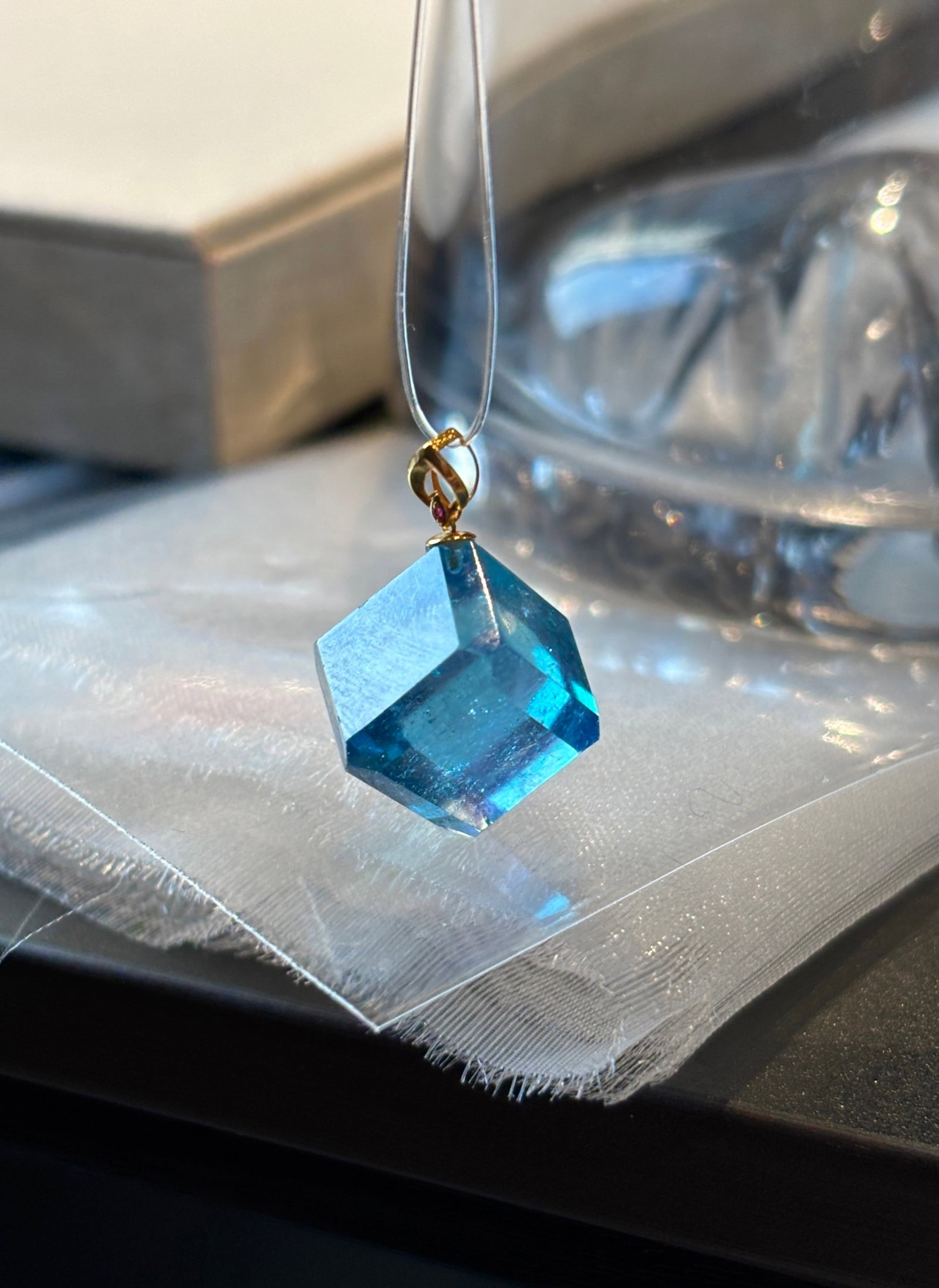 An Exquisite Aquamarine Necklace: An Exquisite Aquamarine Necklace,Size:0.6in 海蓝宝项链
