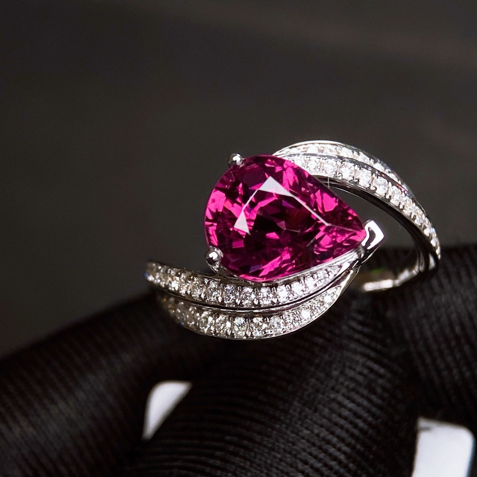 2.78Ctw Natural Tourmaline Ring (1 of 5)