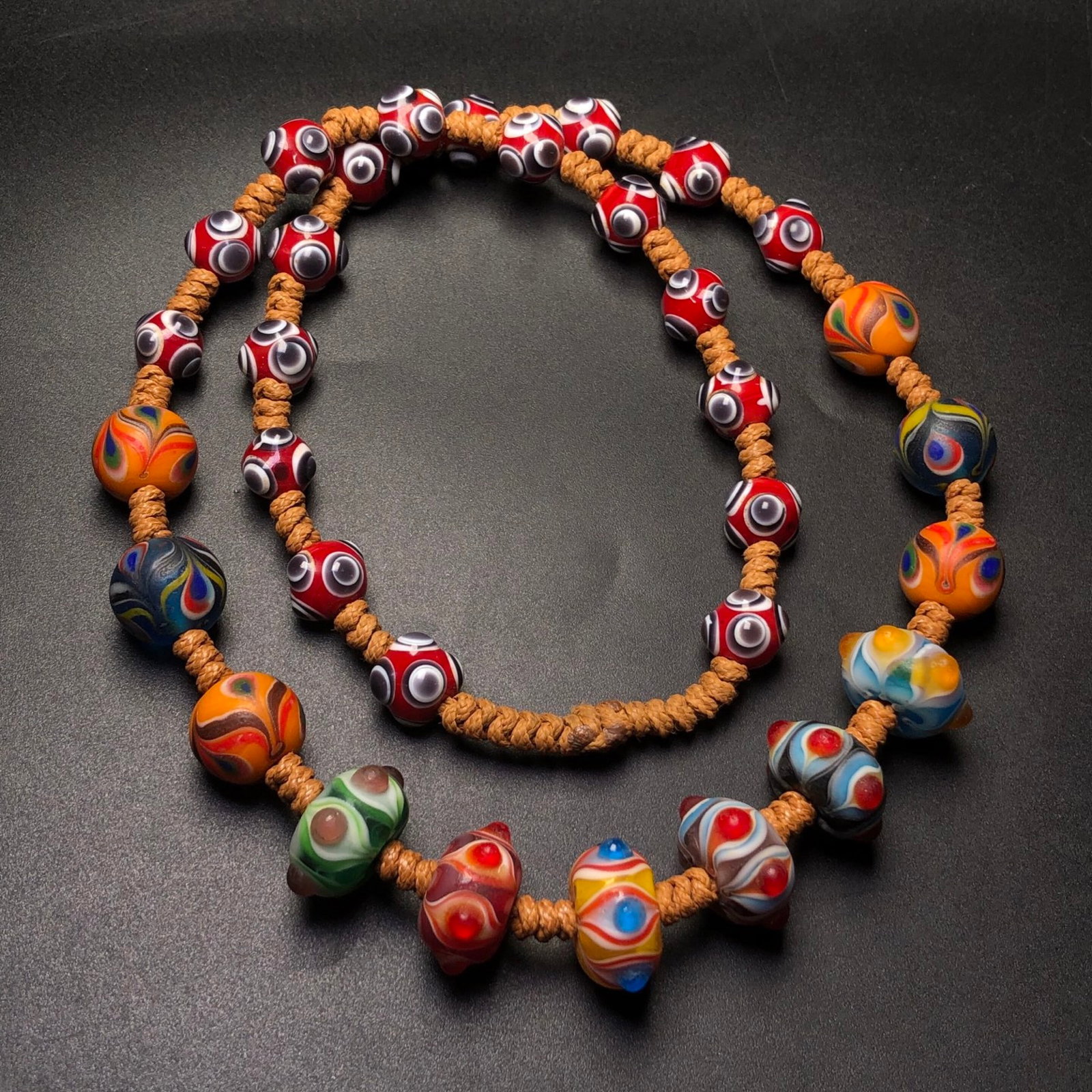 An Exquisite Glass Pendant: An Exquisite Glass Pendant,Size:(Glass)0.7inx0.4in,0.4in 琉璃挂件