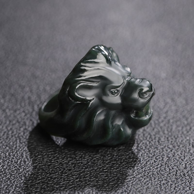 An Exquisite Cyan jade Tiger Head Thumb Ring: An Exquisite Cyan jade Tiger Head Thumb Ring,Size:0.9in 青玉虎头扳指