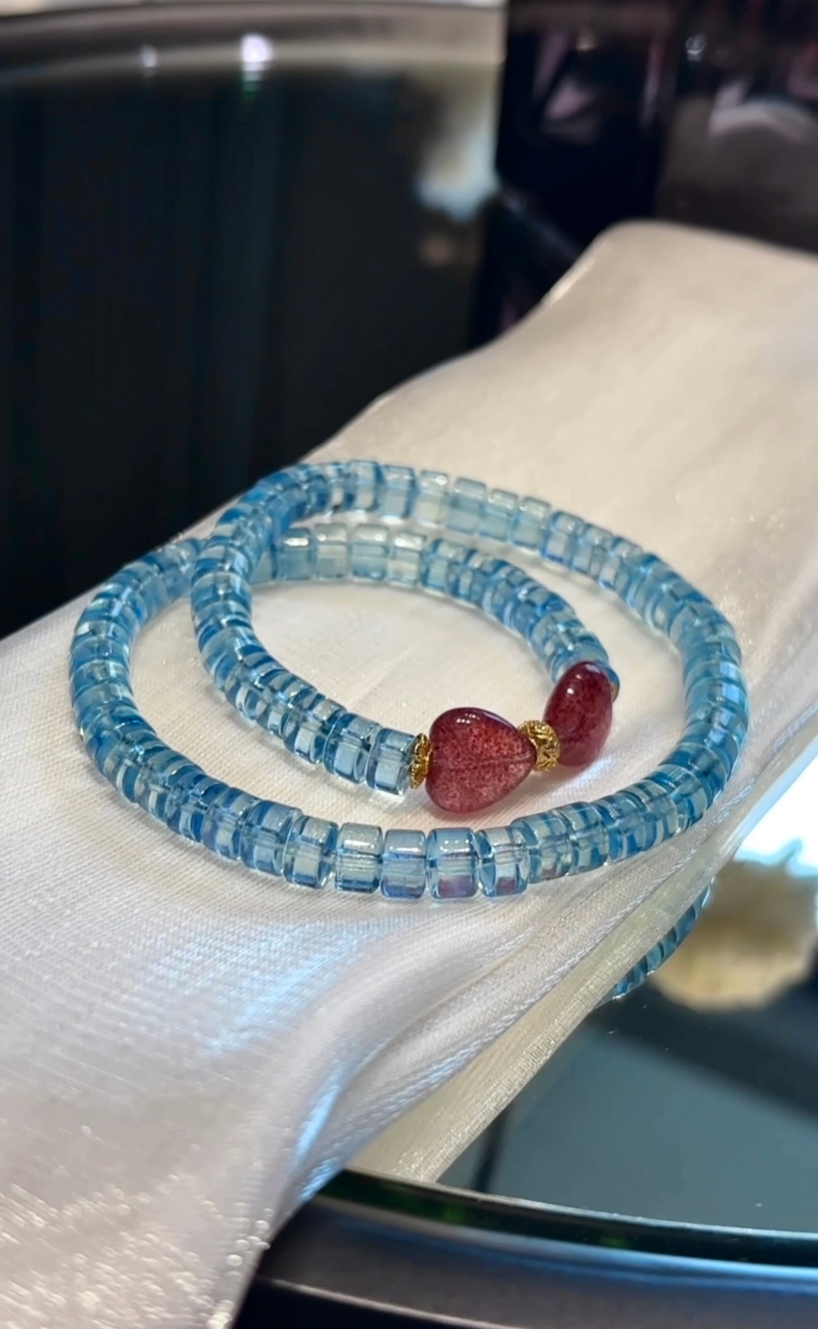 An Exquisite Aquamarine Bracelets: An Exquisite Aquamarine Bracelets,Size:0.3in,Weight:32.5g 海蓝宝手链