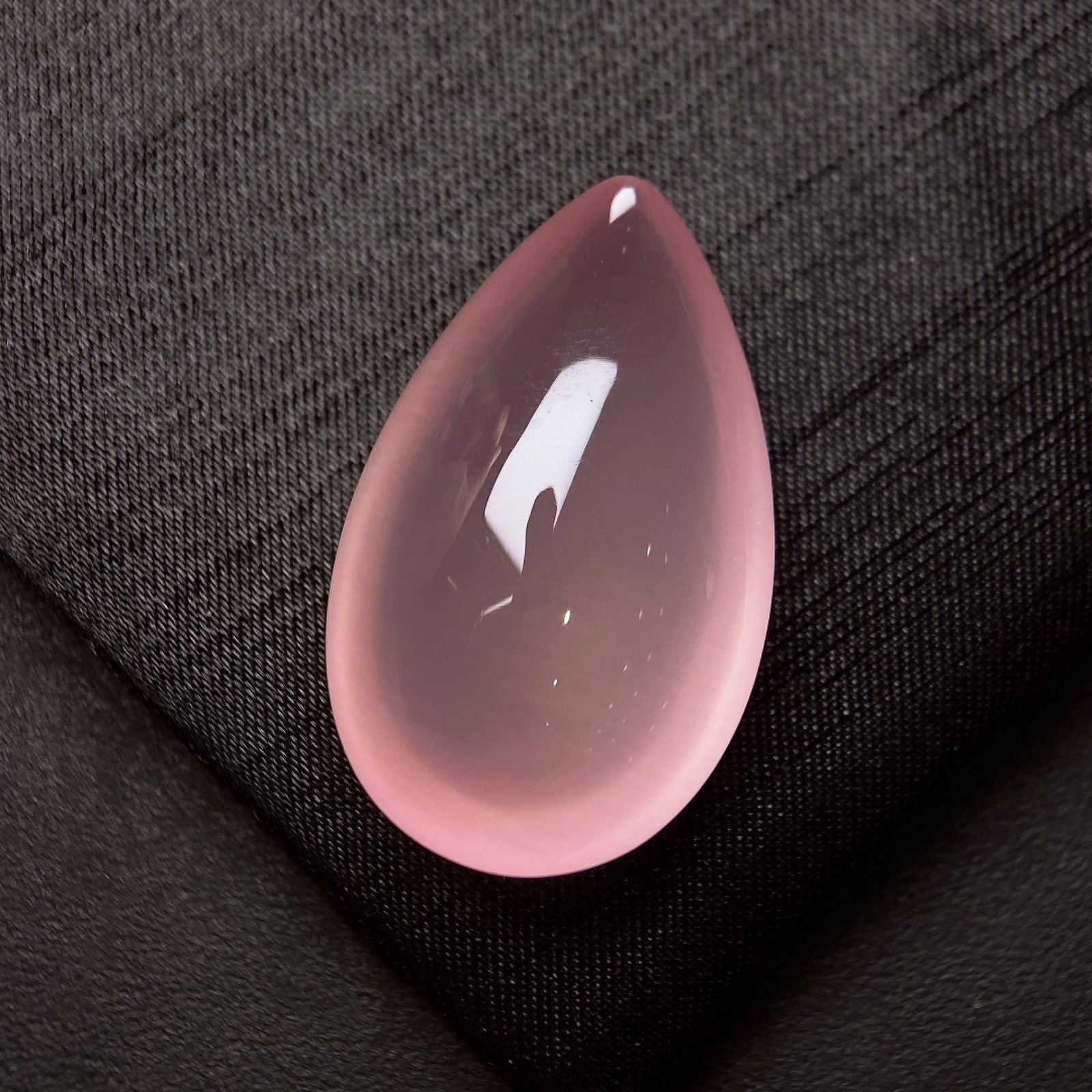 89.5Ctw Natural Crystal Loose: 89.5Ctw Natural Crystal Loose,Size: 1.5inx0.9inx0.6in 89.5Ctw天然水晶裸石