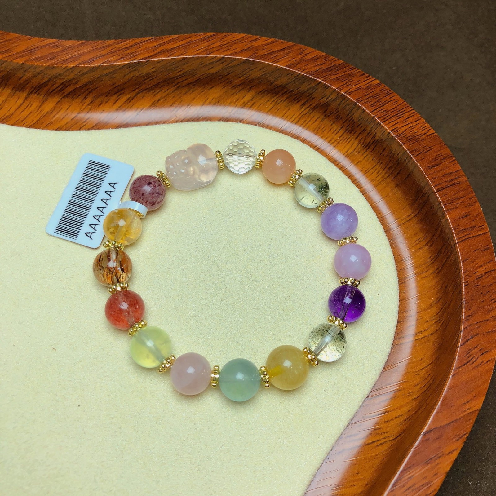 An Exquisite Crystal Bracelet: An Exquisite Crystal Bracelet,Size:0.4in,Weight:21.7g 水晶手串
