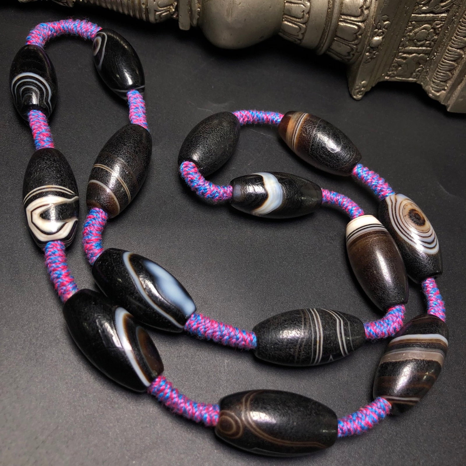 A Precious Agate Necklace - 5