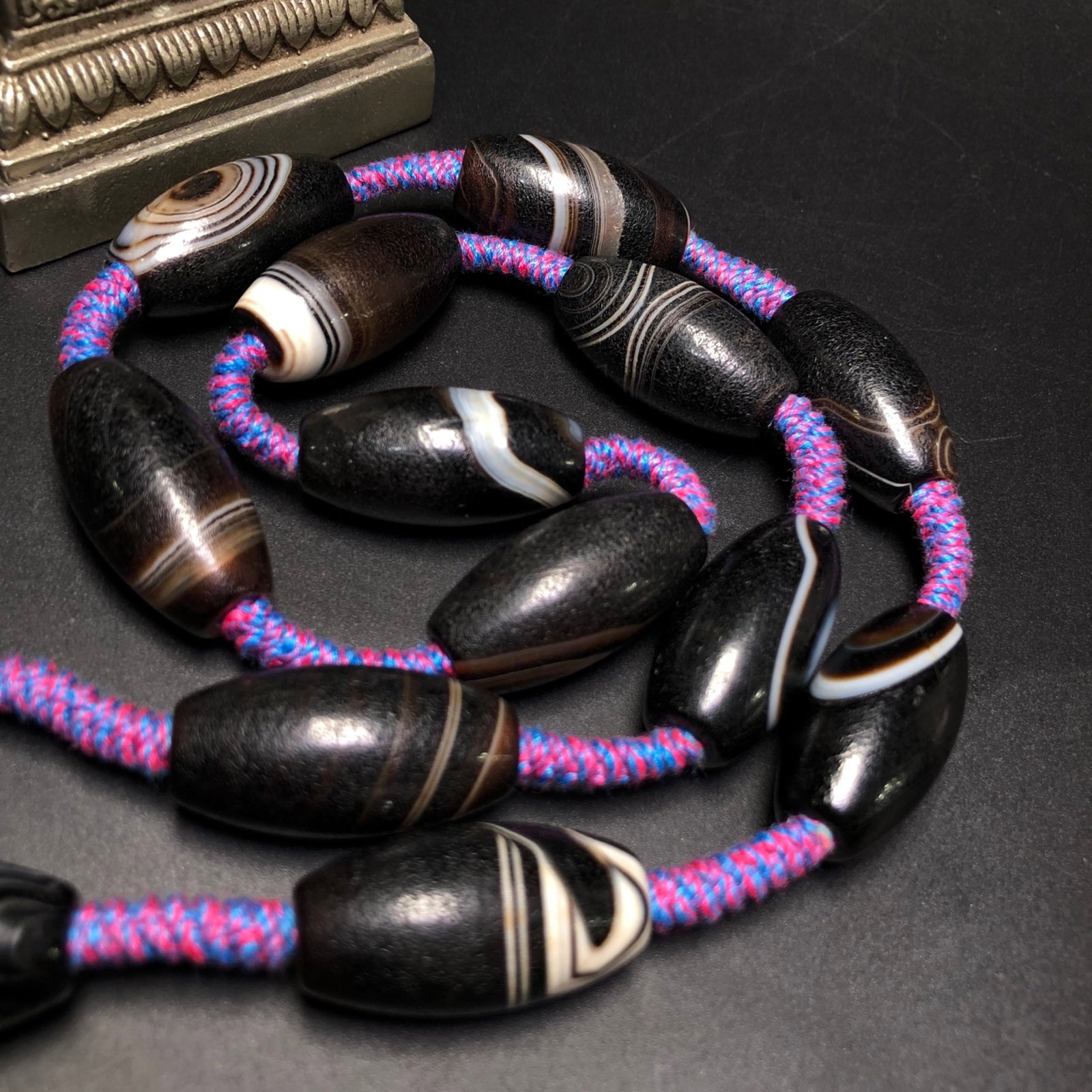 A Precious Agate Necklace - 7