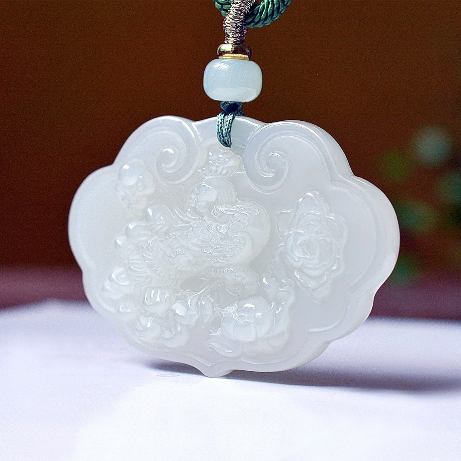 An Exquisite White Jade Phoenix Pattern Pendant: An Exquisite White Jade Phoenix Pattern Pendant,Size:1.5inx2in 白玉凤纹挂件