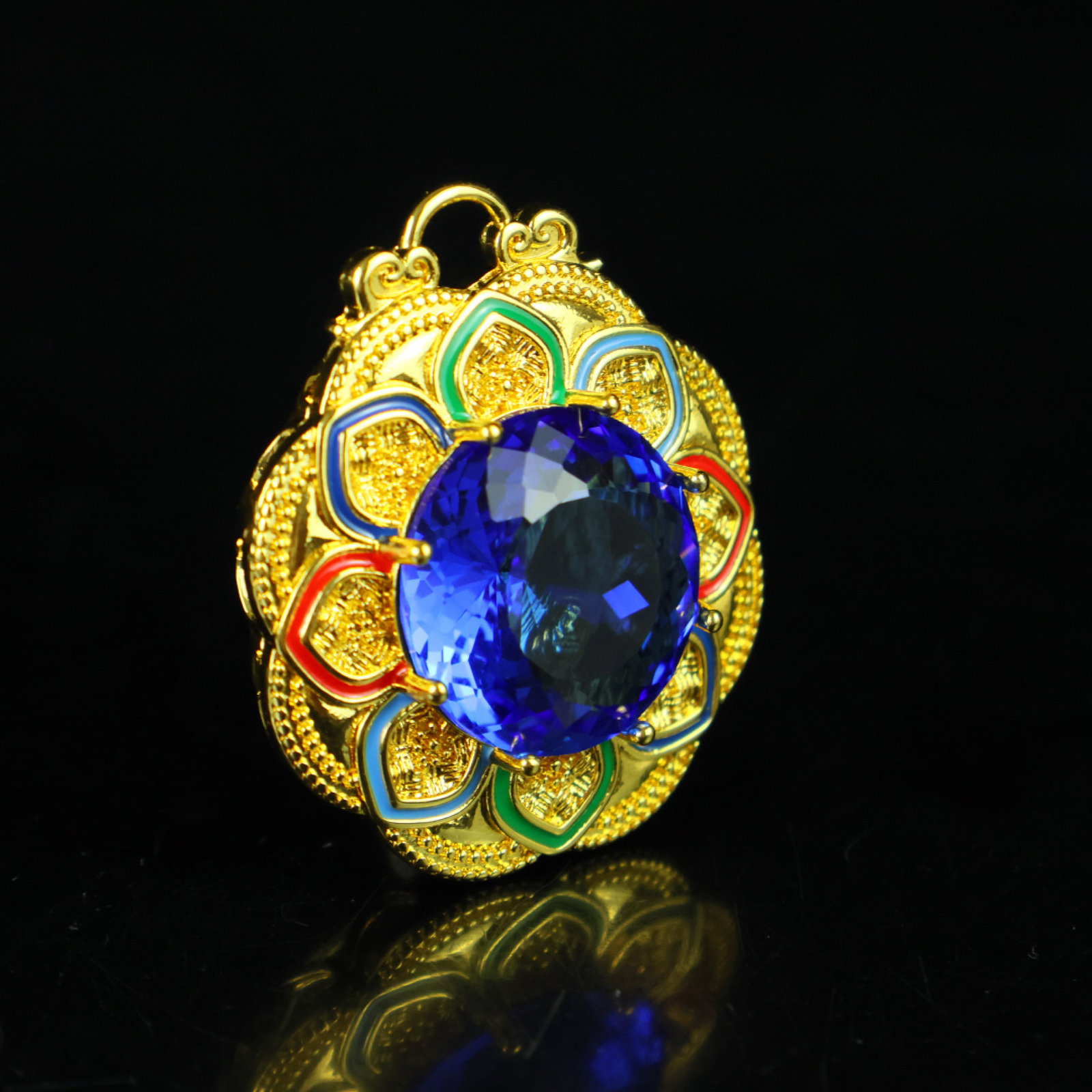 An Exquisite Pendant - 3