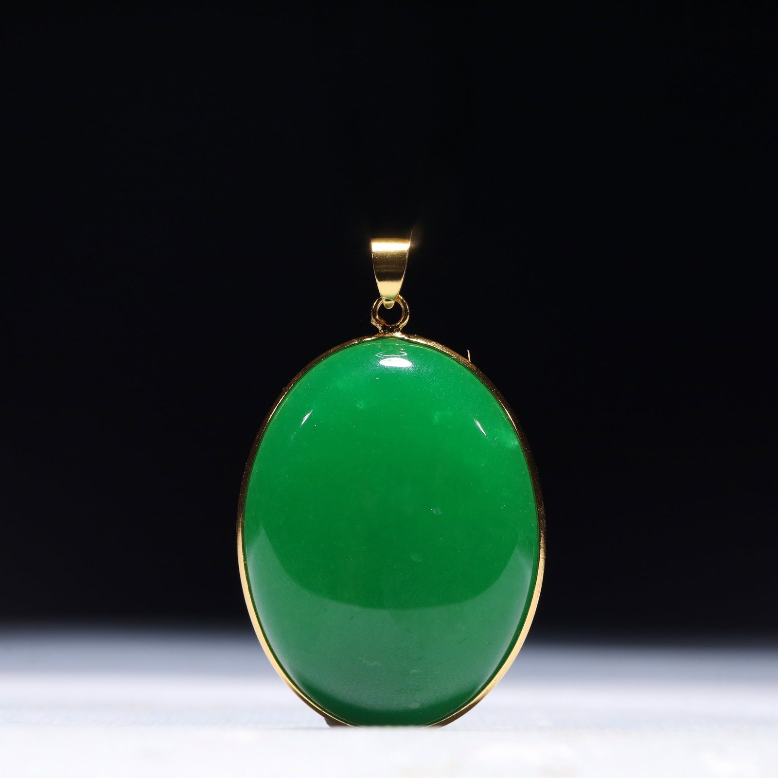 An Exquisite Pendant: An Exquisite Pendant,Size:1.2inx0.3inx1.8in,Weight:19.3g 一个精美的吊坠