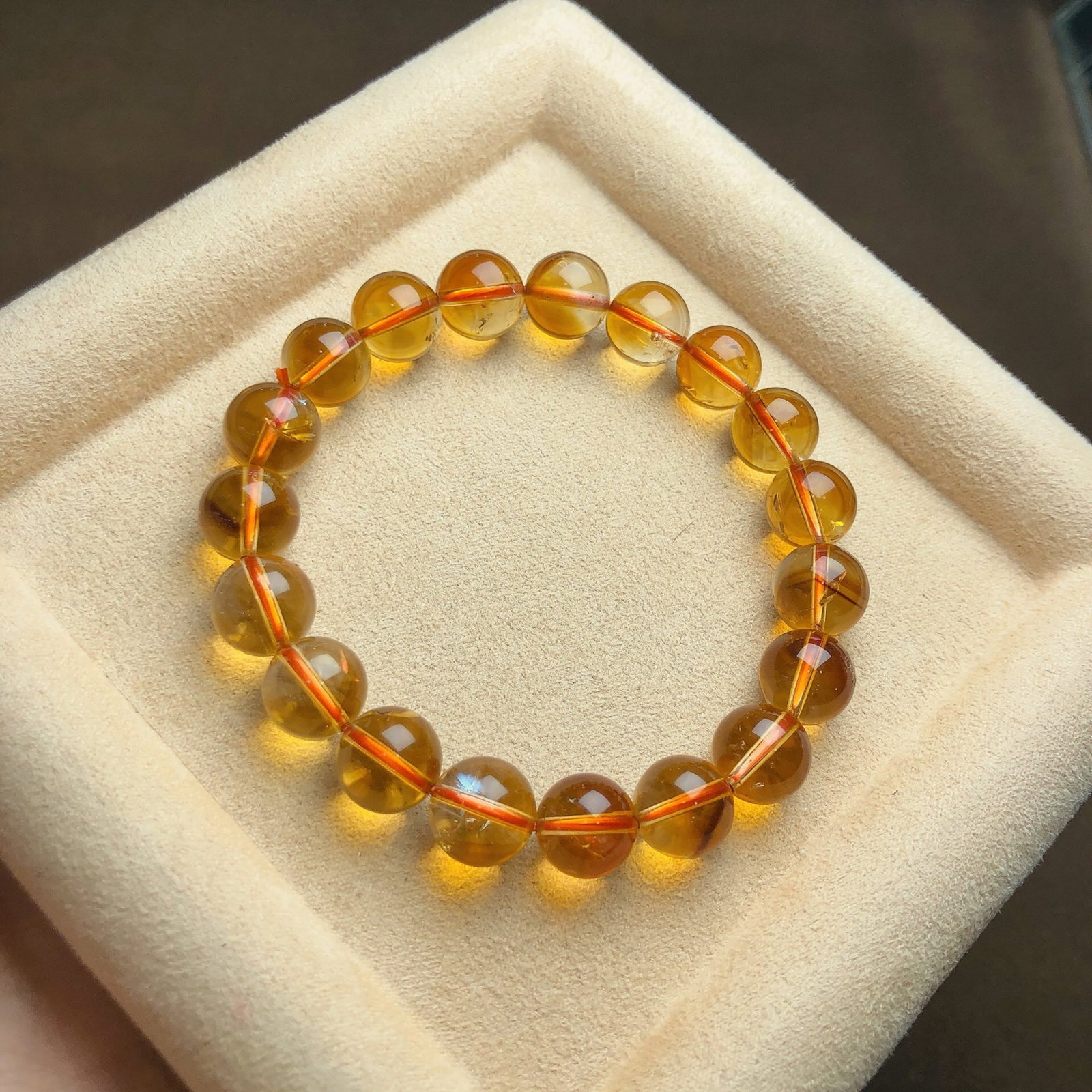 An Exquisite Crystal Bracelet: An Exquisite Crystal Bracelet,Size:0.4in,Weight:28.1g 水晶手串