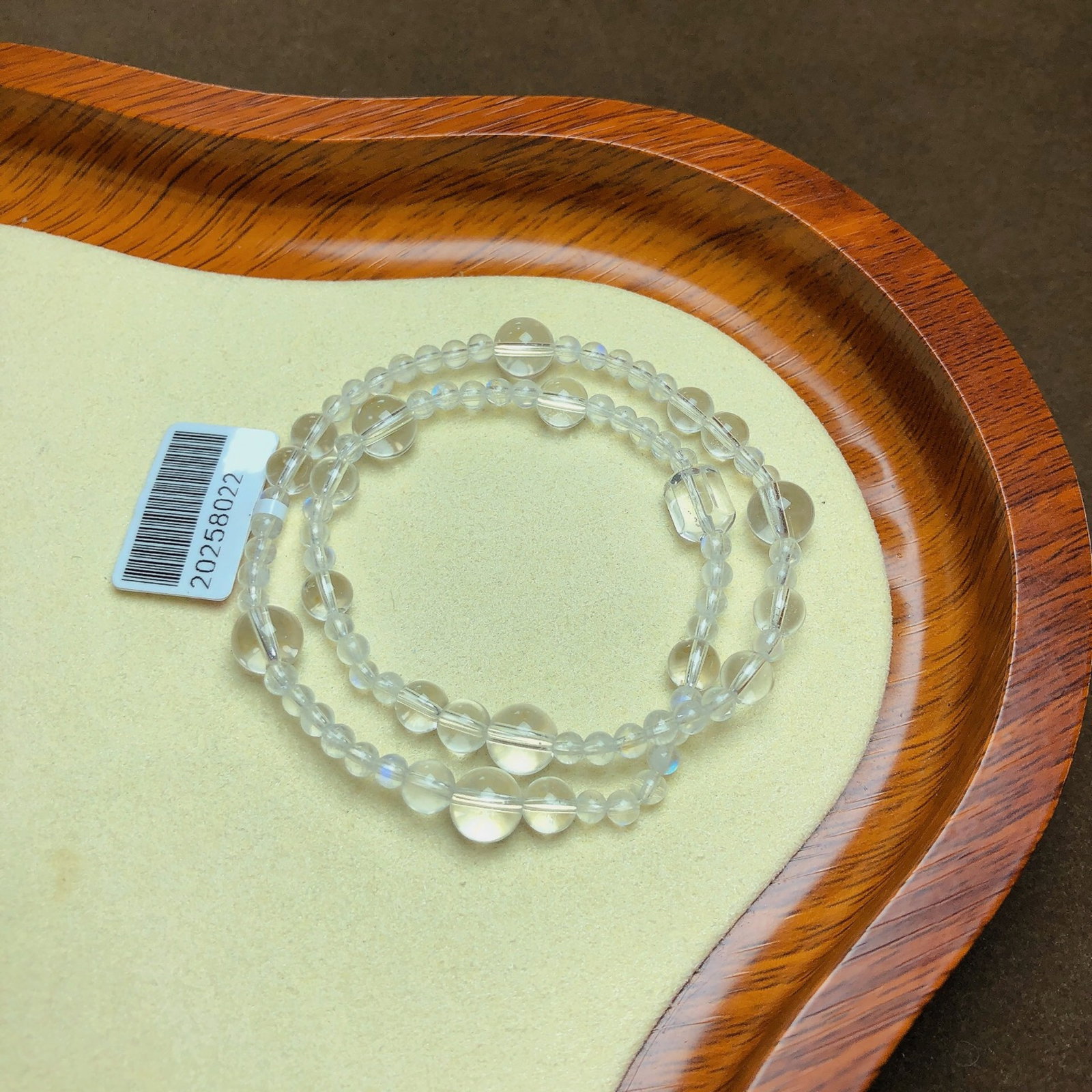An Exquisite Crystal Bracelet: An Exquisite Crystal Bracelet,Size:0.1in,0.3in,Weight:14g 水晶手串
