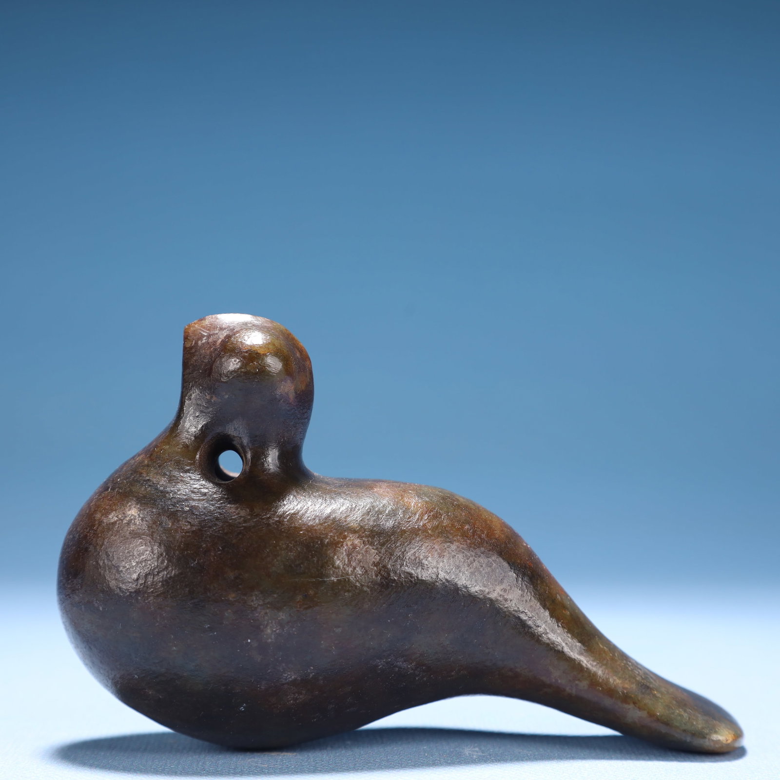 An Archaic Hongshan Culture Greenish Jade Bird Ornament: An Archaic Hongshan Culture Greenish Jade Bird Ornament,Ancient Time,China,Size:4.3inx2inx2.8in,Weight:350g
