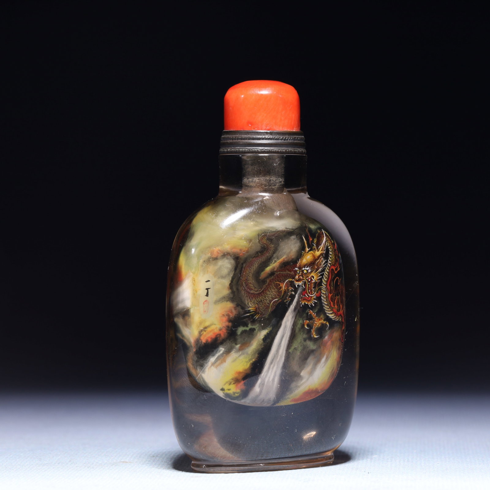 An Exquisite Crystal Dragon Pattern Snuff Bottle - 4