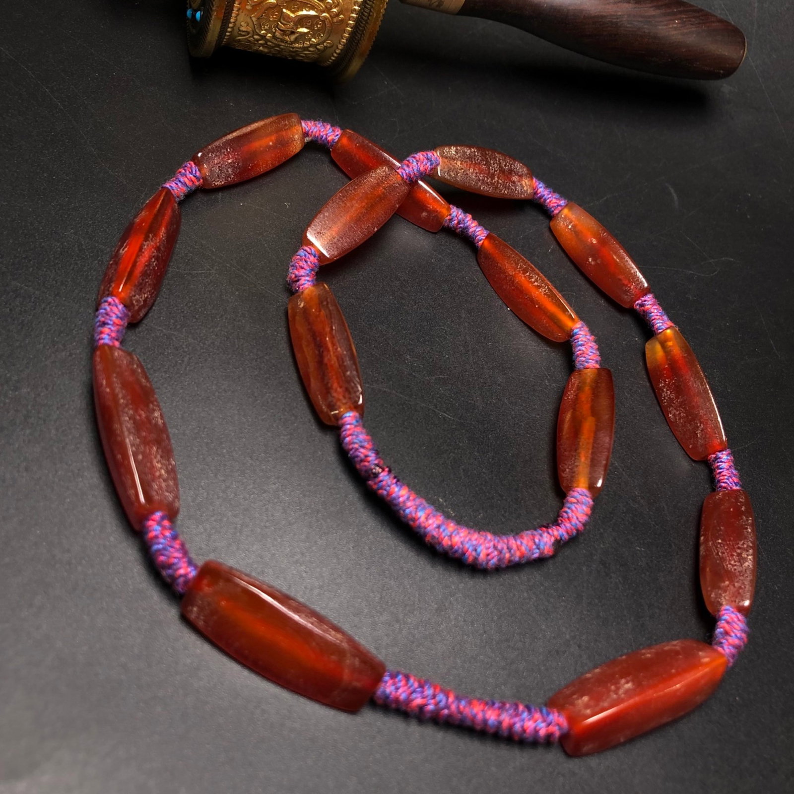 A Precious Agate Necklace - 5