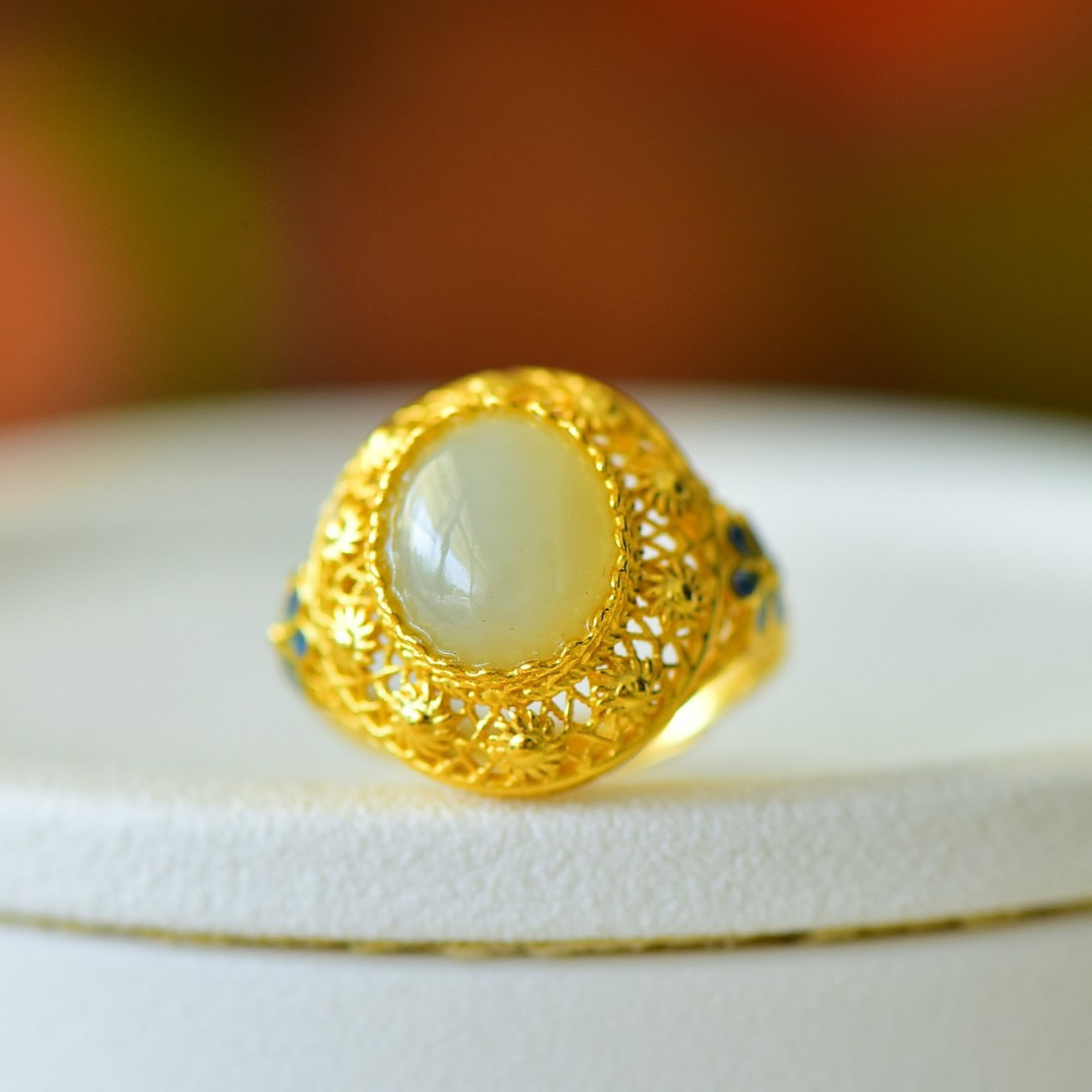An Exquisite Sterling Silver-Gold Plated Inlaid White Jade Enamel Ring: An Exquisite Sterling Silver-Gold Plated Inlaid White Jade Enamel Ring,Size:0.4inx0.5in 纯银镀金镶白玉珐琅戒指