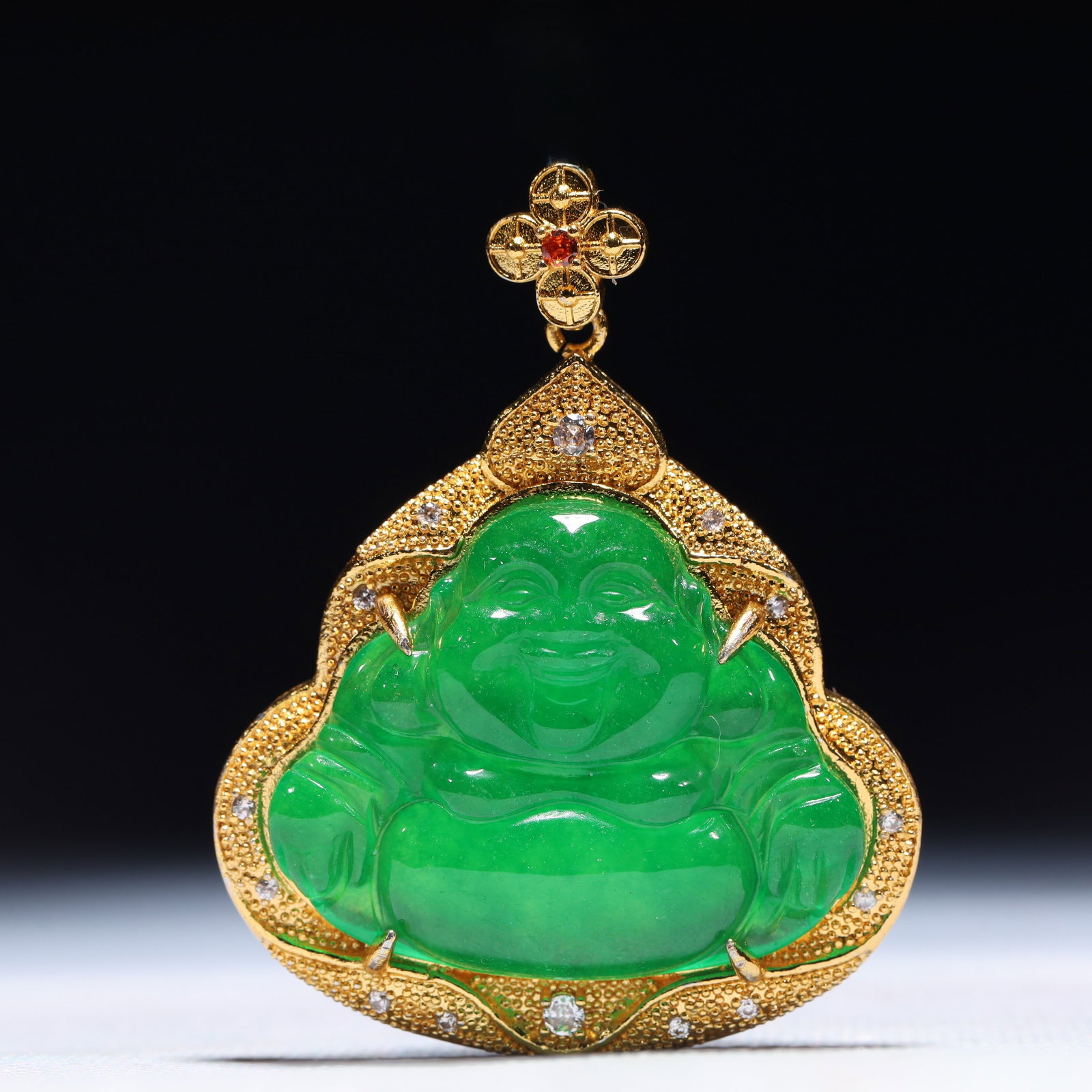 An Exquisite Statue of Maitreya Buddha Pendant,Inlaid Gems: An Exquisite Statue of Maitreya Buddha Pendant,Inlaid Gems,Size:1.2inx0.6inx2.4in,Weight:36.1g