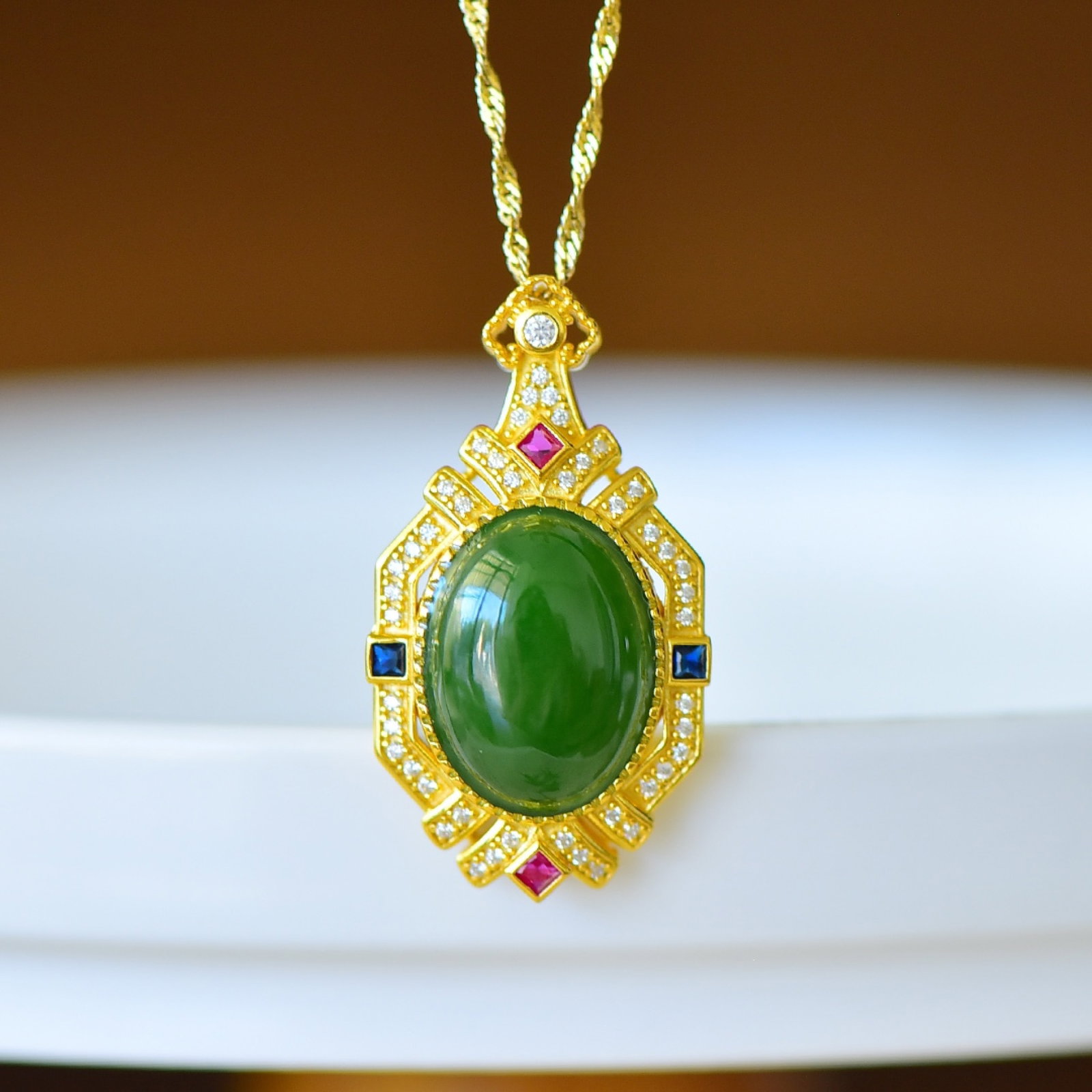 A Set of Fine Sterling Silver-Gold Plated Inlaid Jasper Jewelrys,Inlaid Diamond: A Set of Fine Sterling Silver-Gold Plated Inlaid Jasper Jewelrys,Inlaid Diamond 一套纯银镀金镶碧玉首饰,嵌钻石