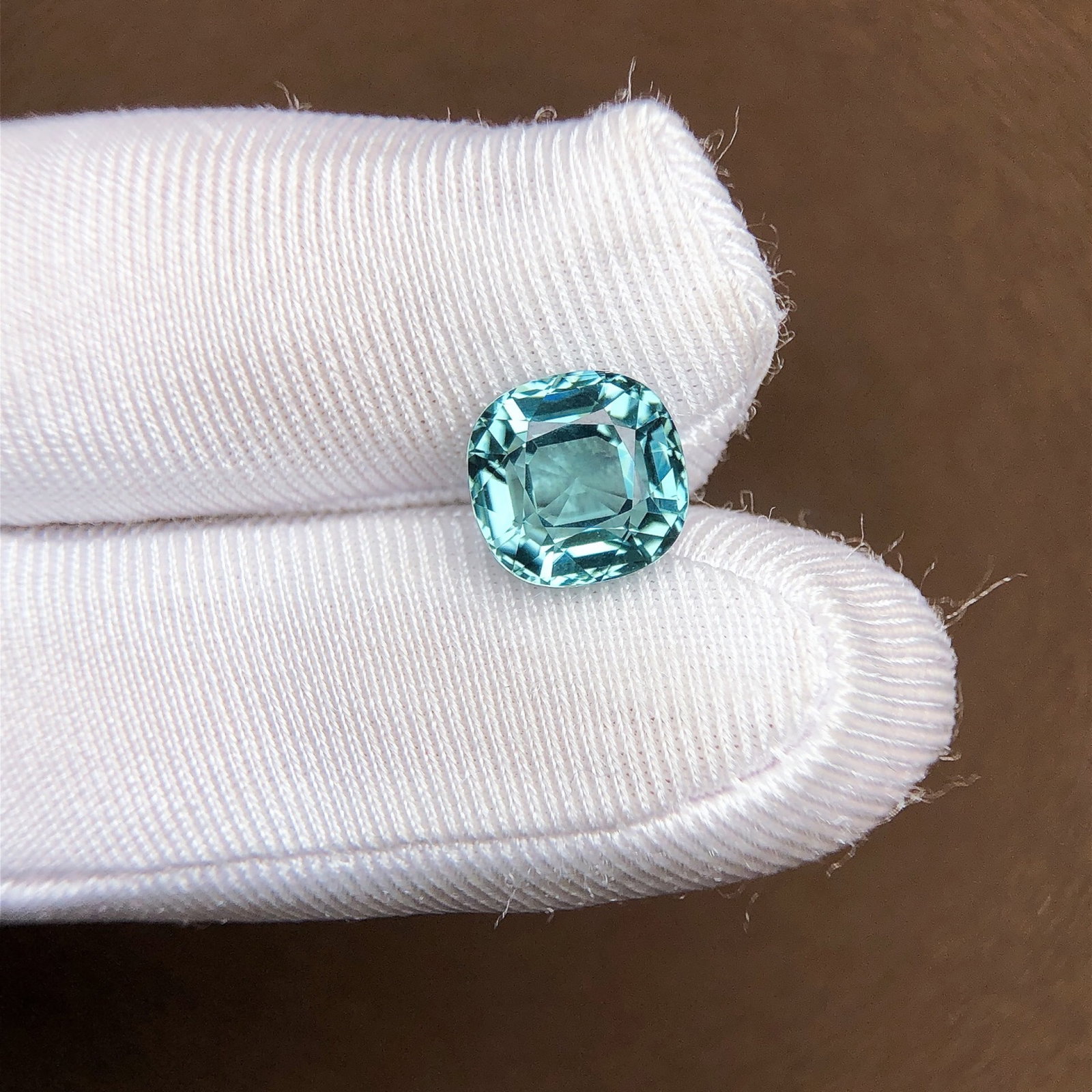 3.32Ctw Natural Tourmaline Loose: 3.32Ctw Natural Tourmaline Loose,Size:0.3inx0.3inx0.2in 3.32Ctw天然碧玺裸石