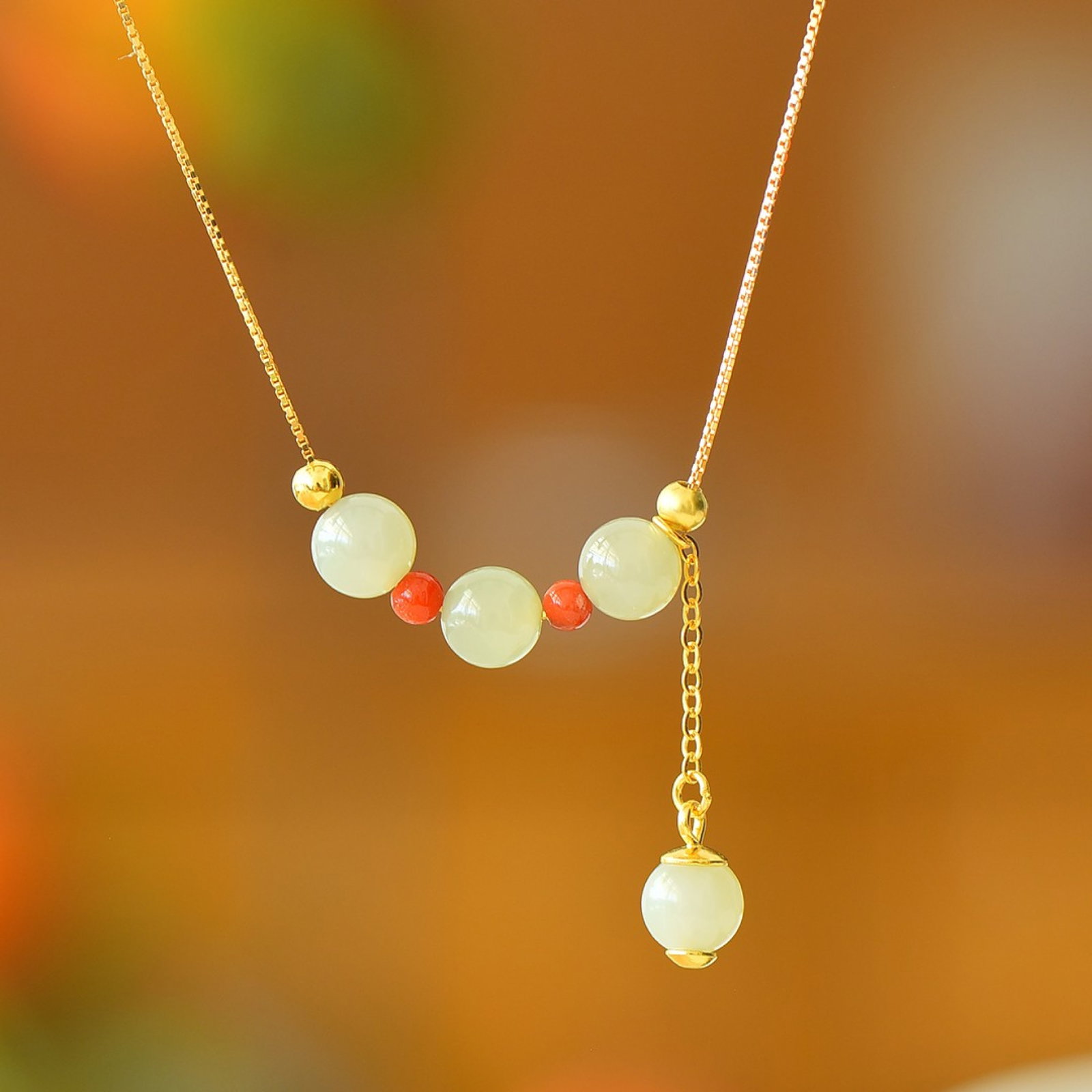 An Exquisite Sterling Silver-Gold Plated Inlaid Sapphire Pendant: An Exquisite Sterling Silver-Gold Plated Inlaid Sapphire Pendant,Size:0.2in 纯银镀金镶青玉吊坠