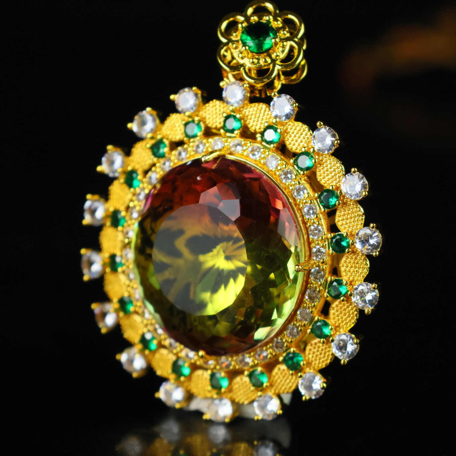 An Exquisite Pendant - 4