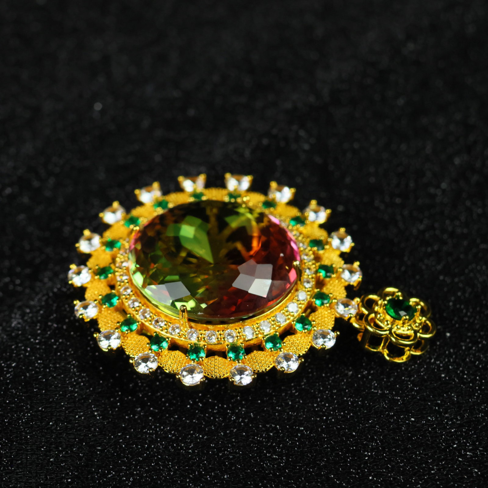 An Exquisite Pendant - 6