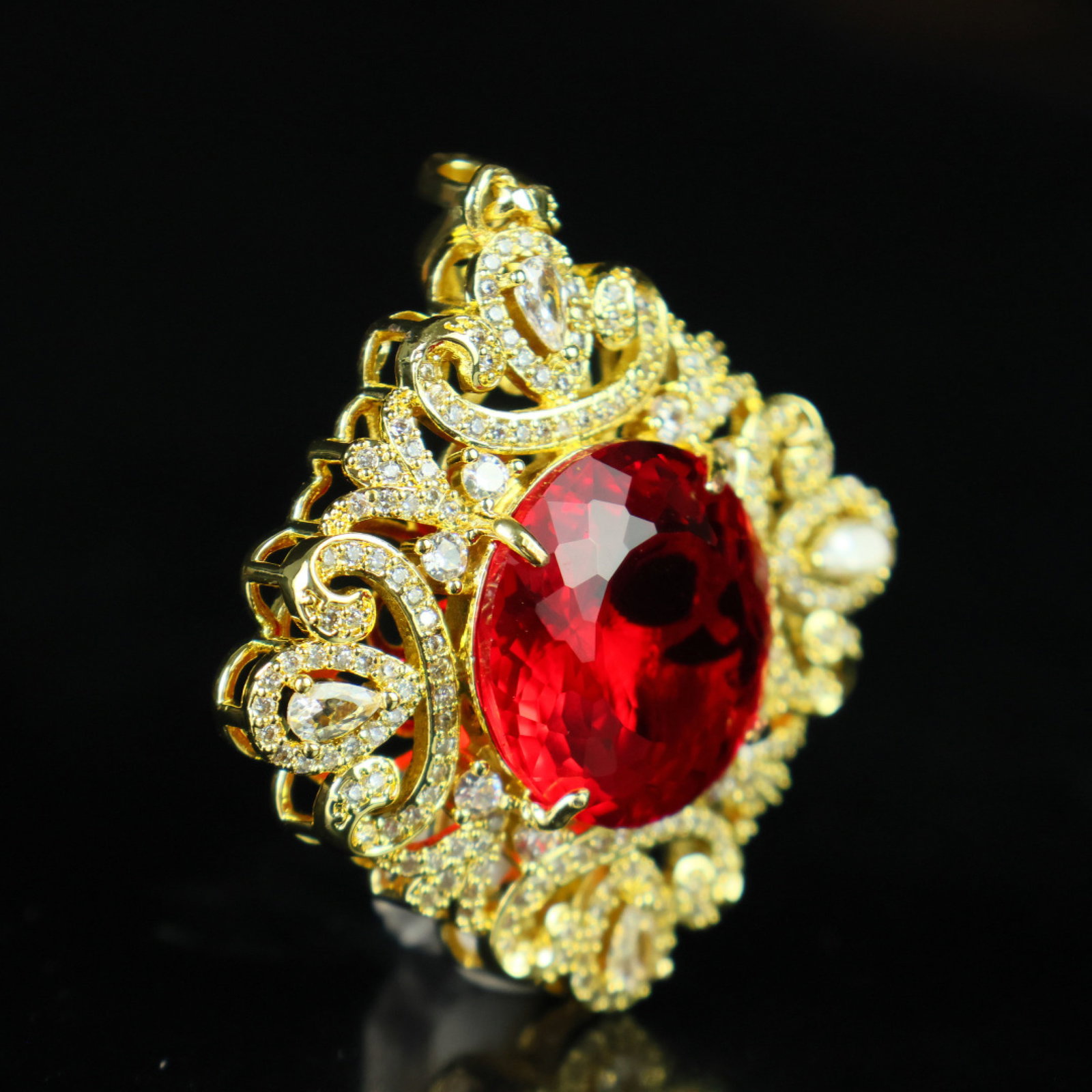 An Exquisite Pendant - 3