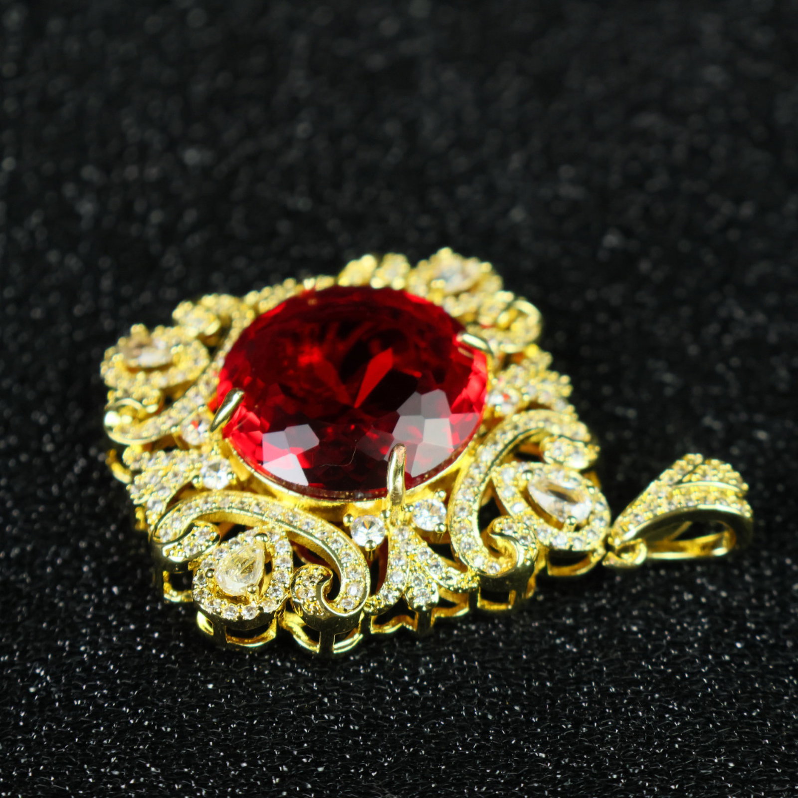 An Exquisite Pendant - 6