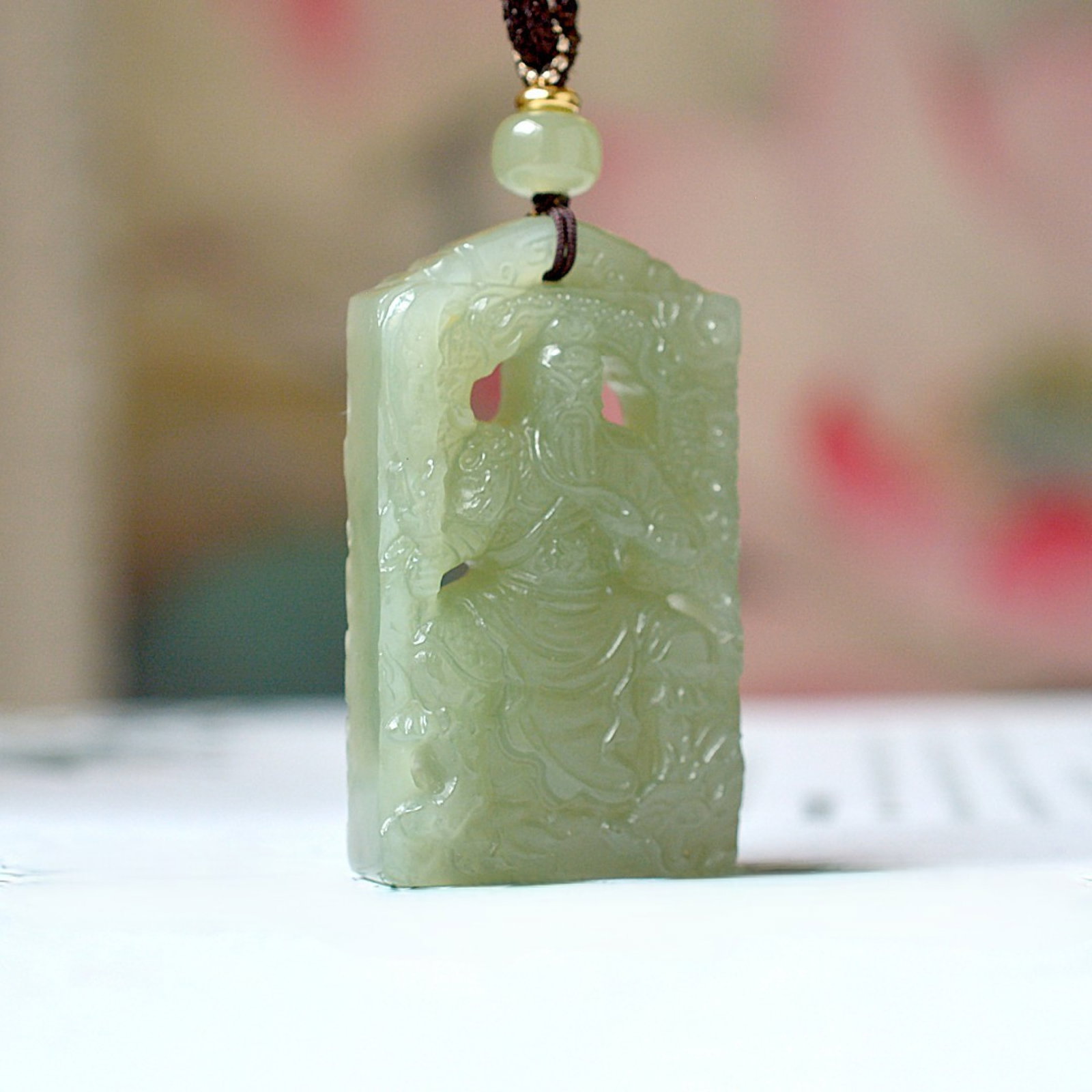 An Exquisite Greenish Jade Statue of Guan gong Pendant: An Exquisite Greenish Jade Statue of Guan gong Pendant,Size:1.1inx1.9in 青玉关公像挂件