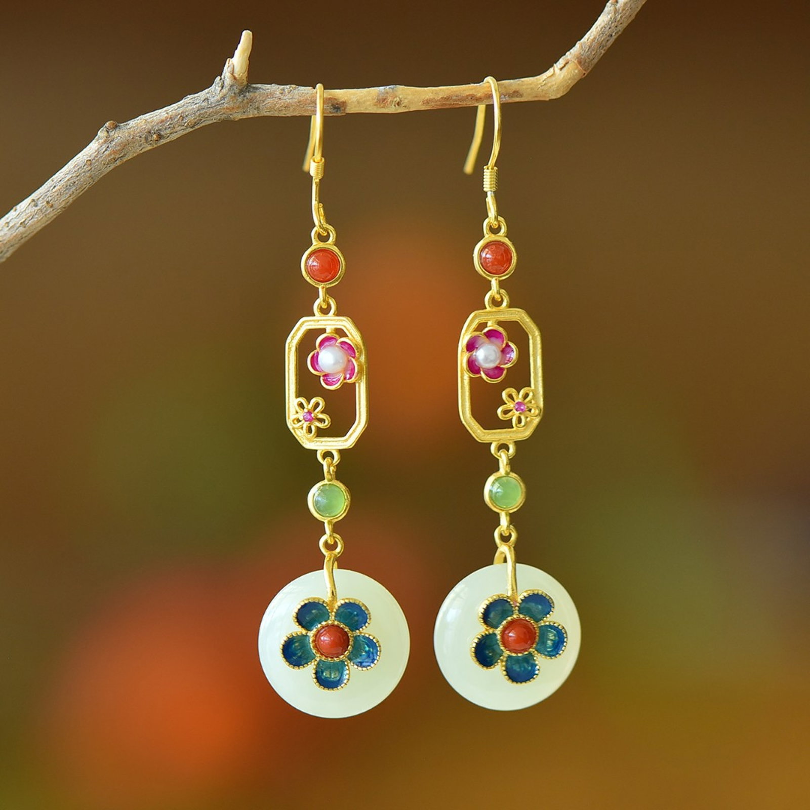 A Pair of Exquisite Sterling Silver-Gold Plated Inlaid White Jade Earrings: A Pair of Exquisite Sterling Silver-Gold Plated Inlaid White Jade Earrings 一对纯银镀金镶白玉耳环