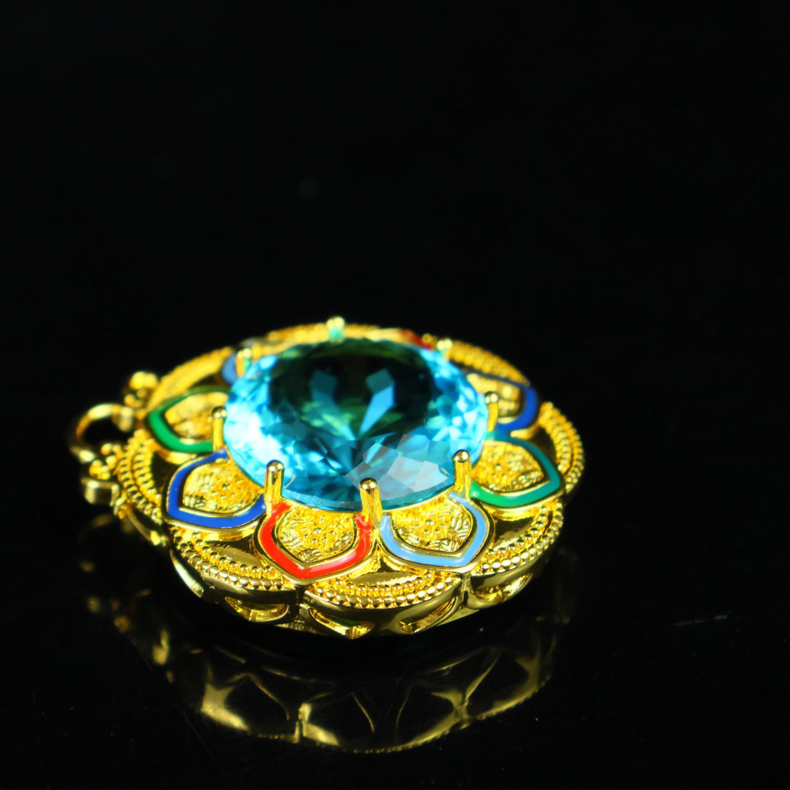 An Exquisite Pendant - 7